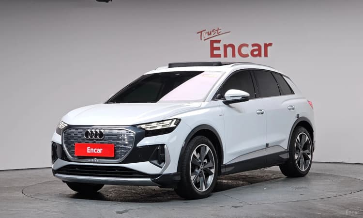 Q4 e-tron (F4)