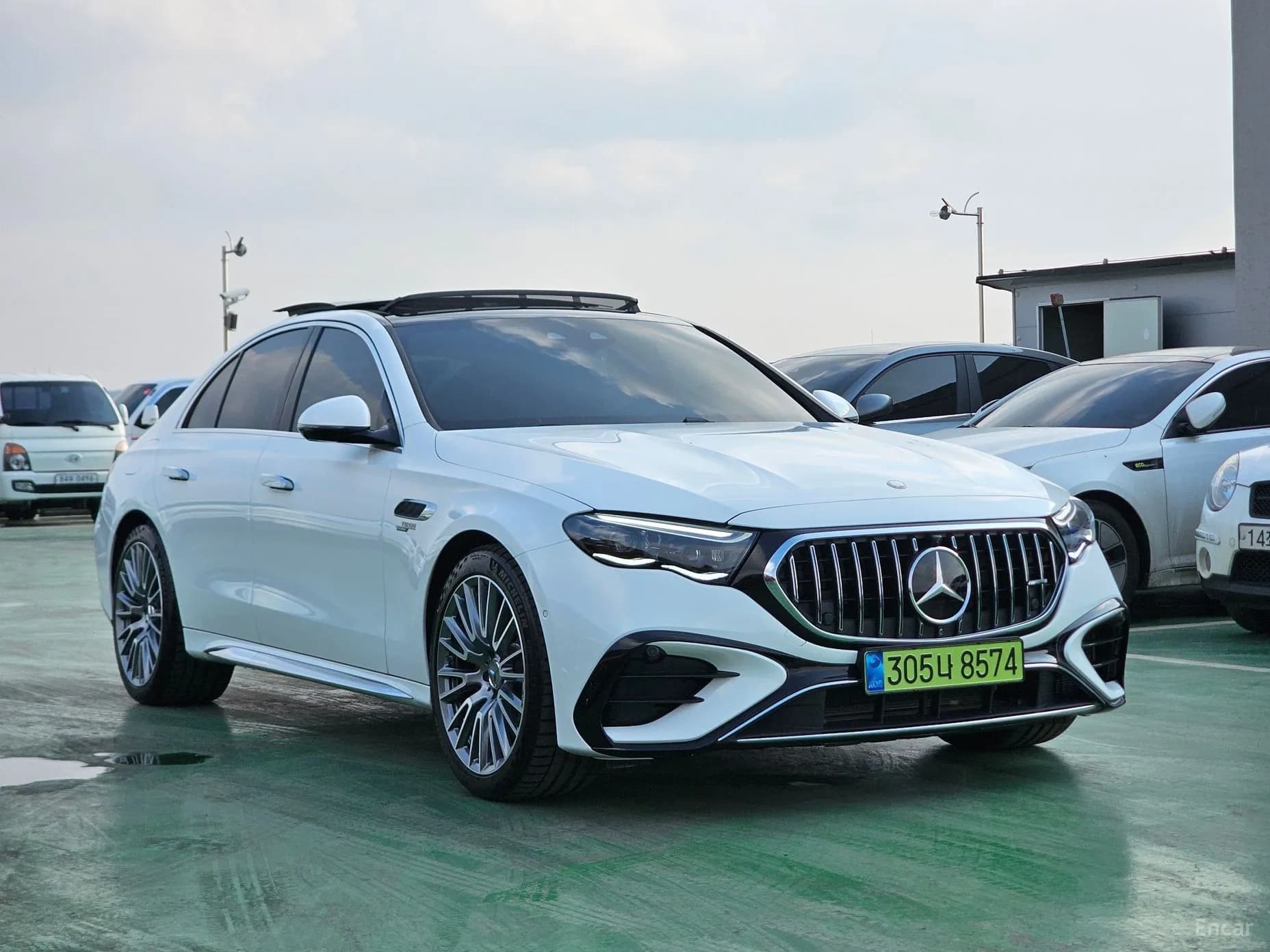 E-Class W214