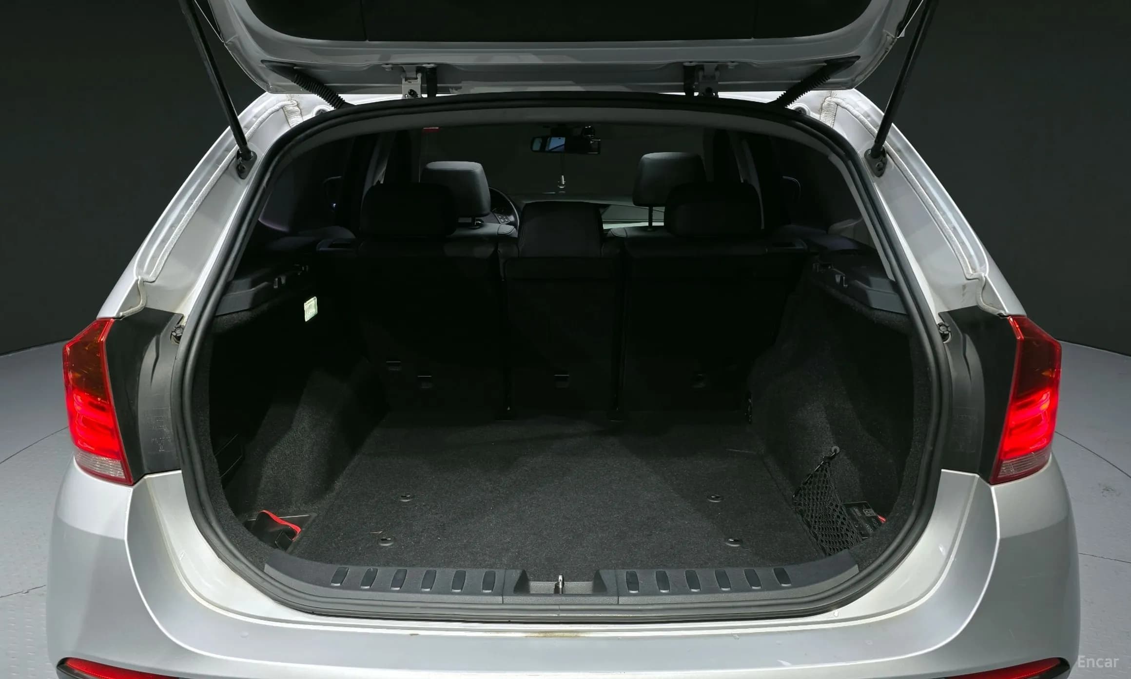 X1 (E84)