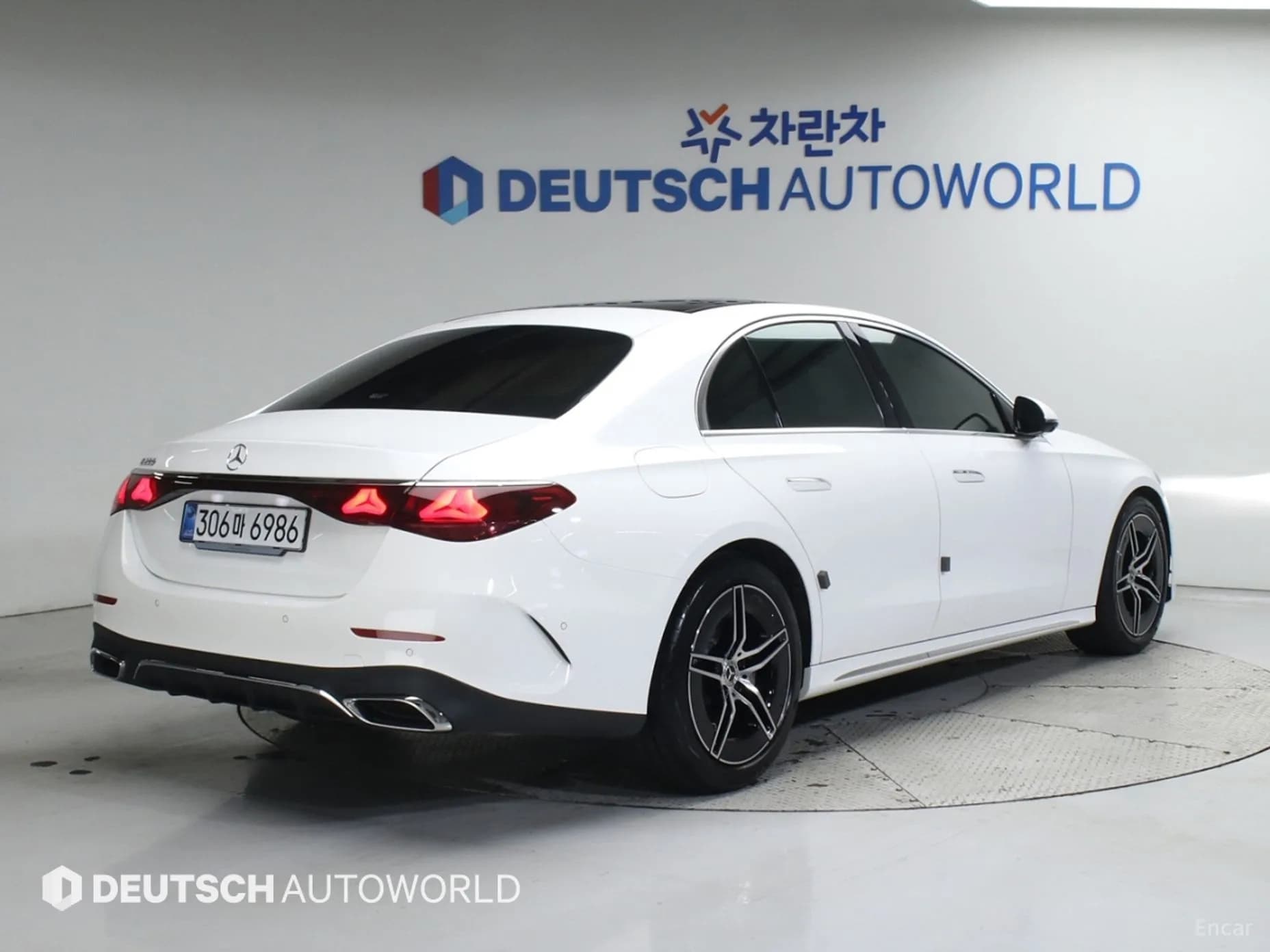 E-Class W214