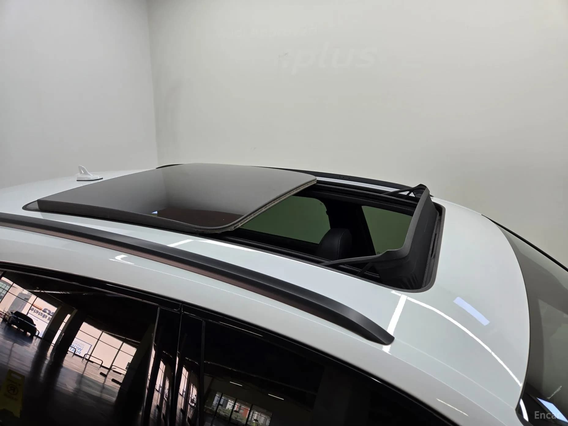 SQ5 (FY)