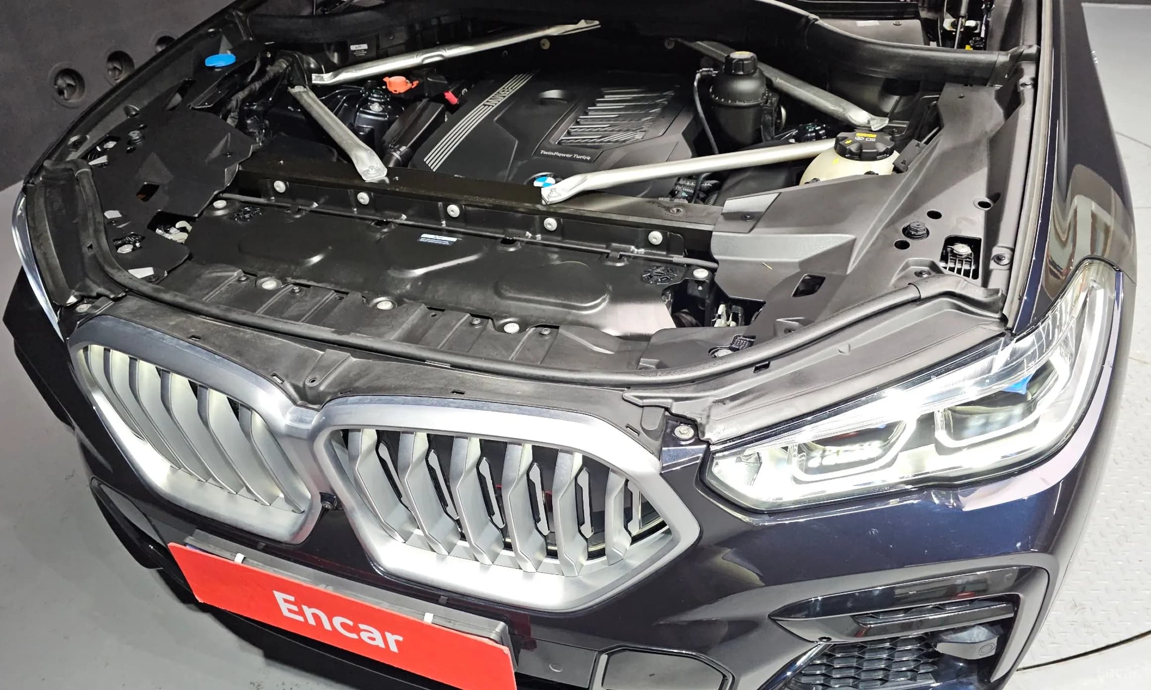 X6 (G06)