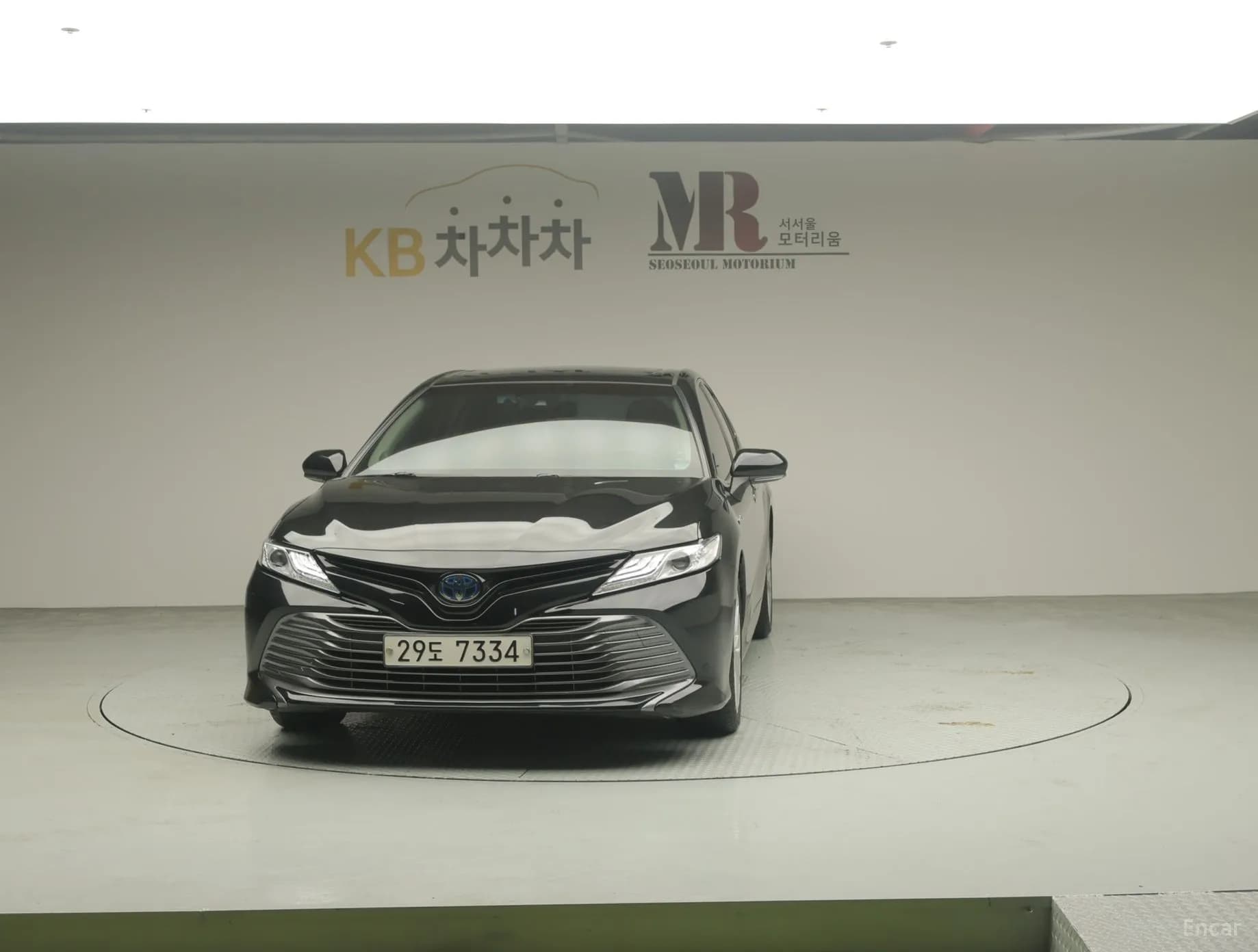 Camry (XV70)