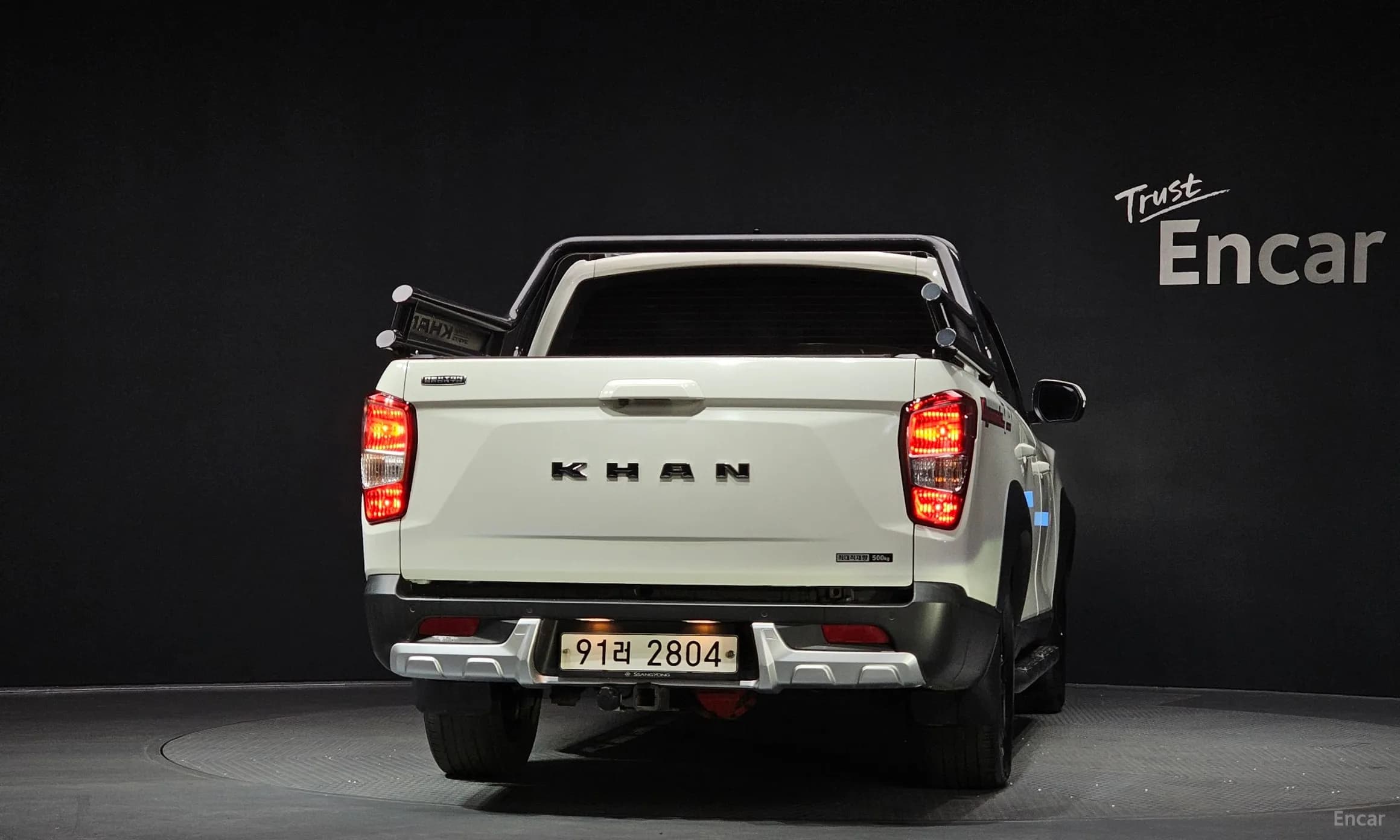 Rexton Sports Khan