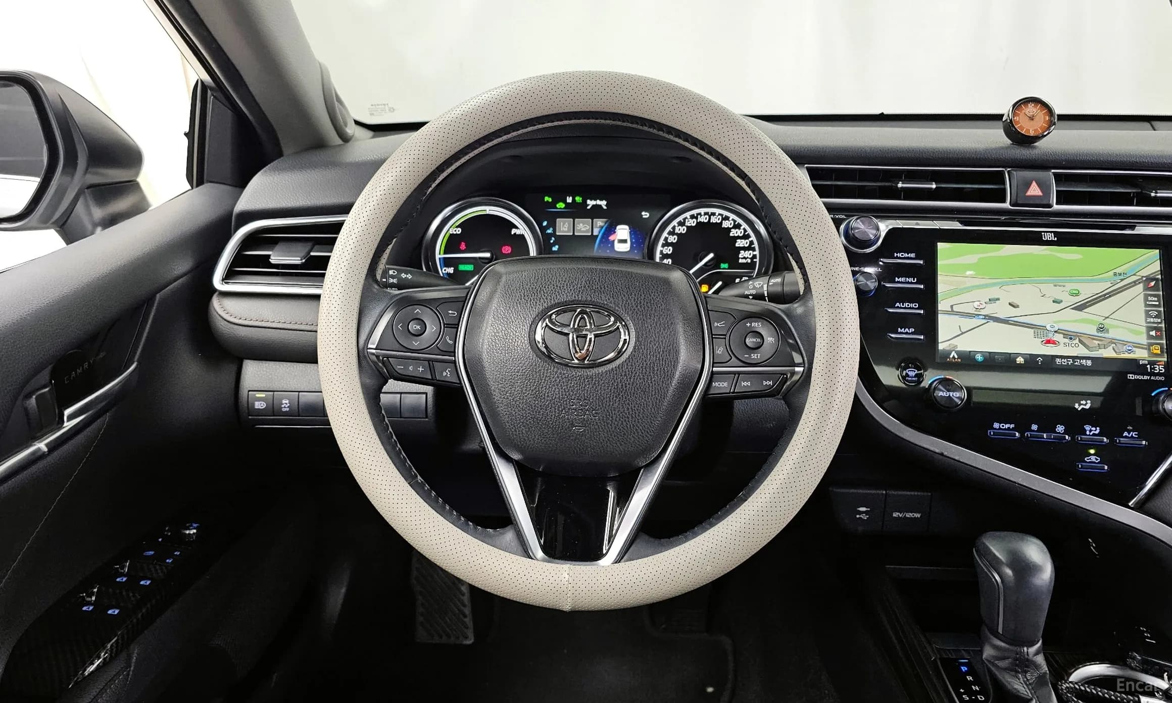 Camry (XV70)