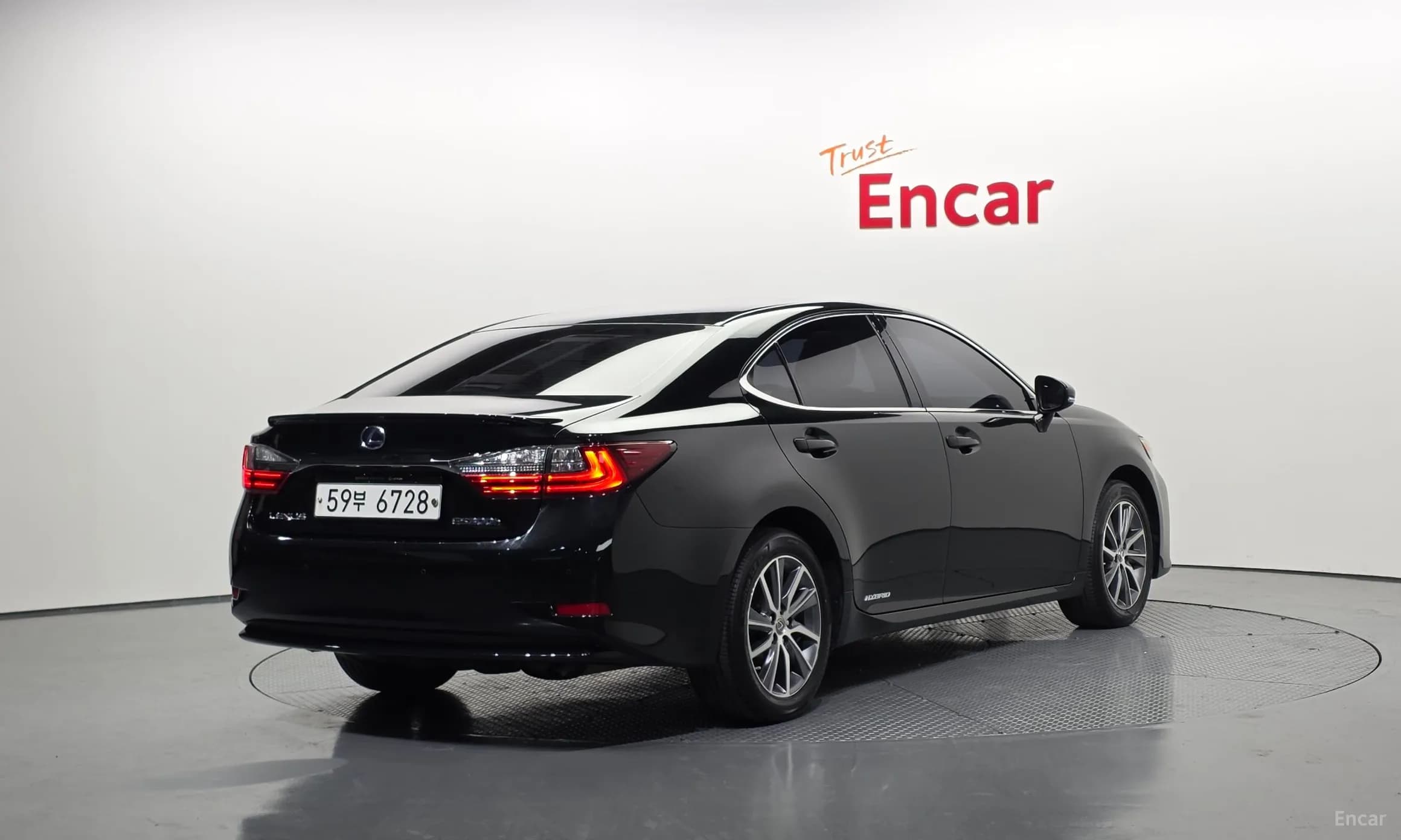 New ES300h