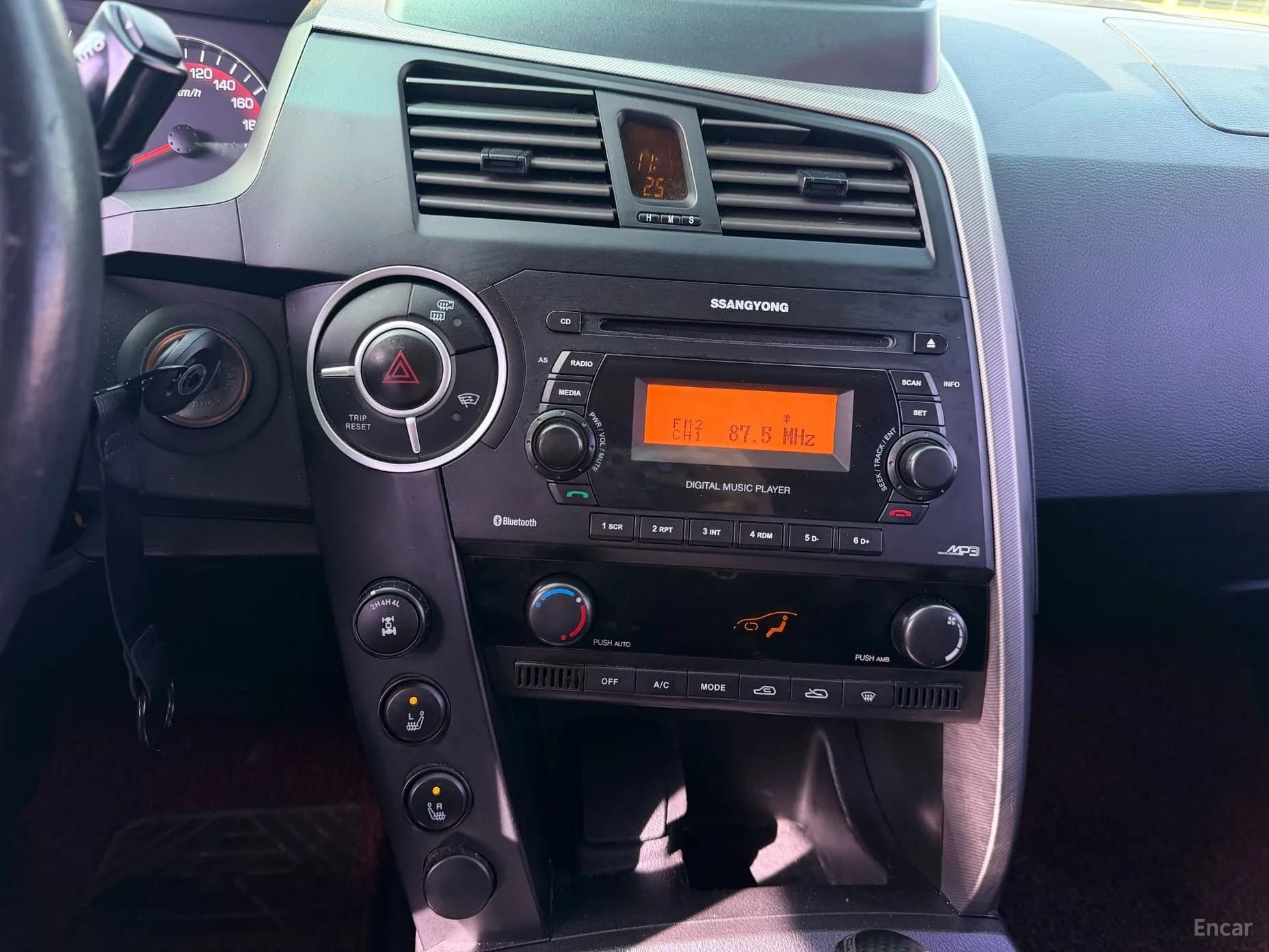 Korando Sports