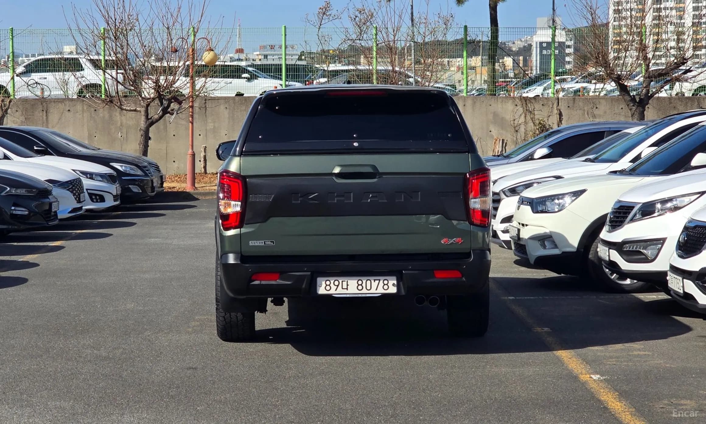 Rexton Sports Khan