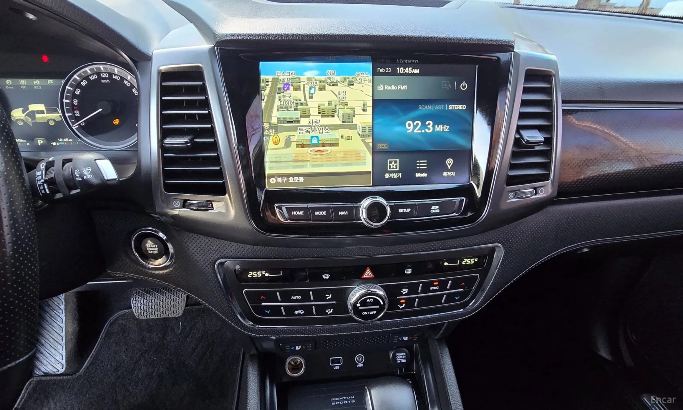 Rexton Sports Khan