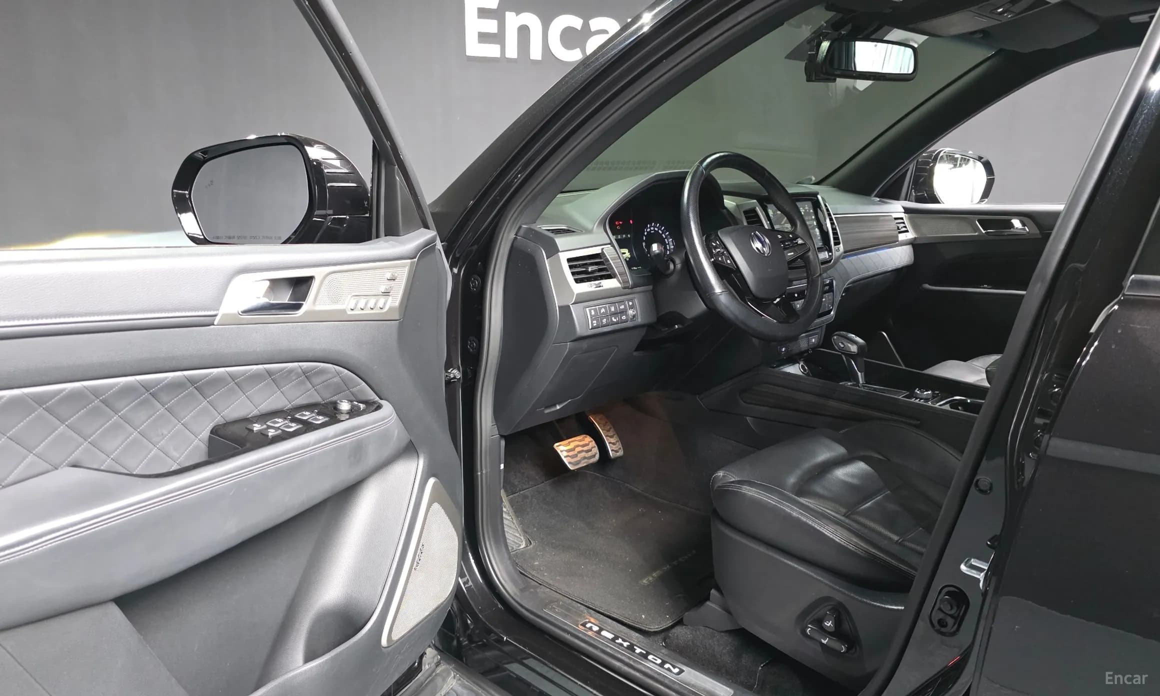 G4 Rexton