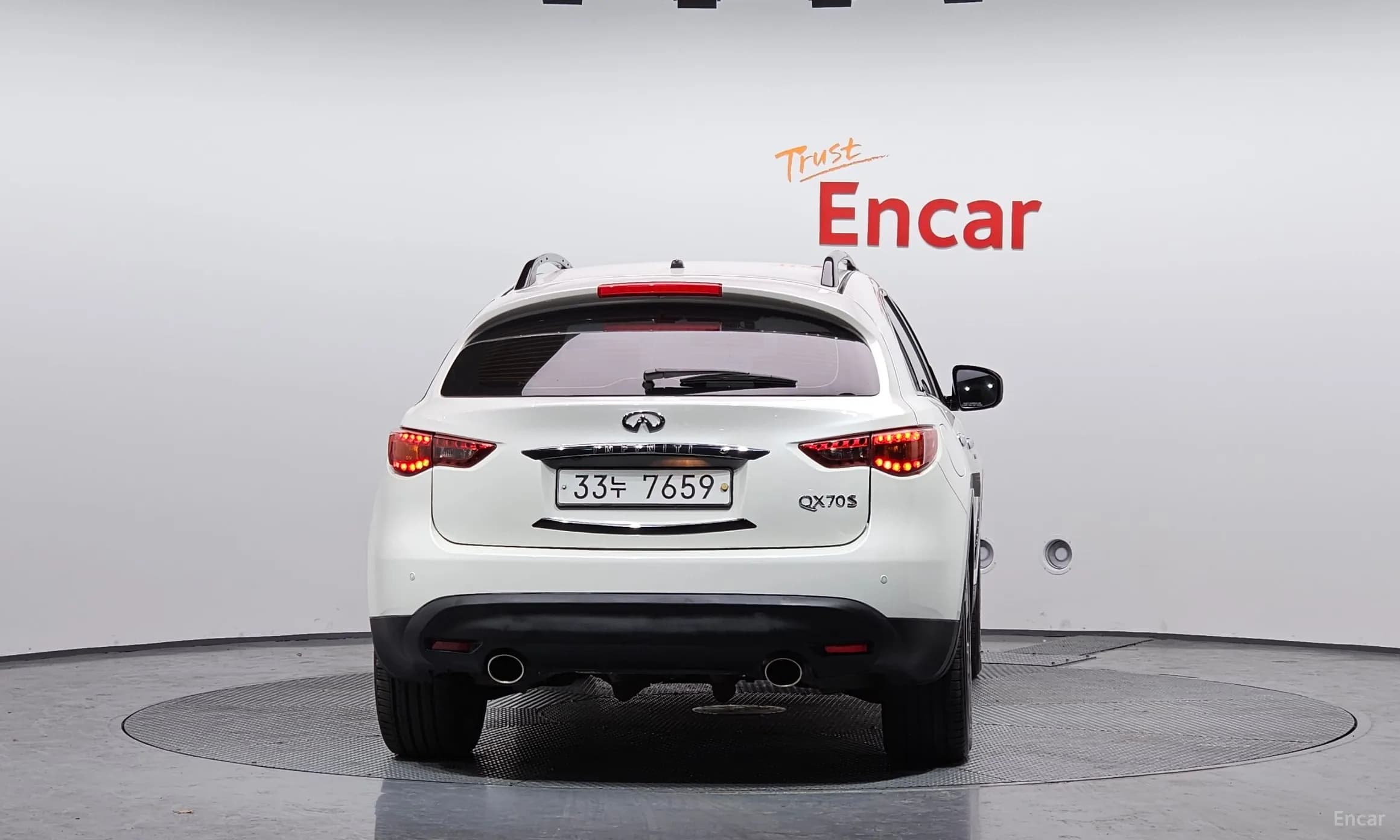 QX70