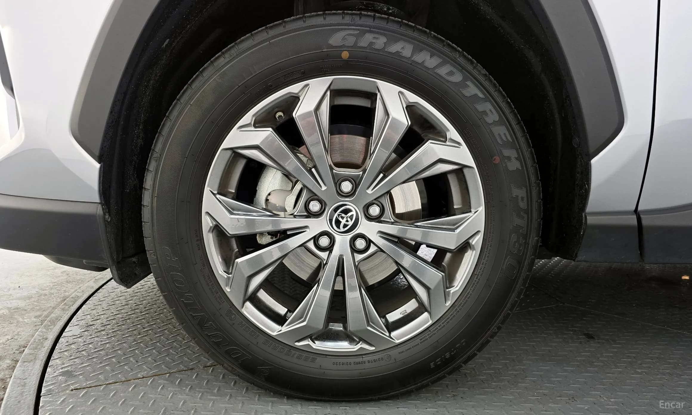 RAV4 5th Generation