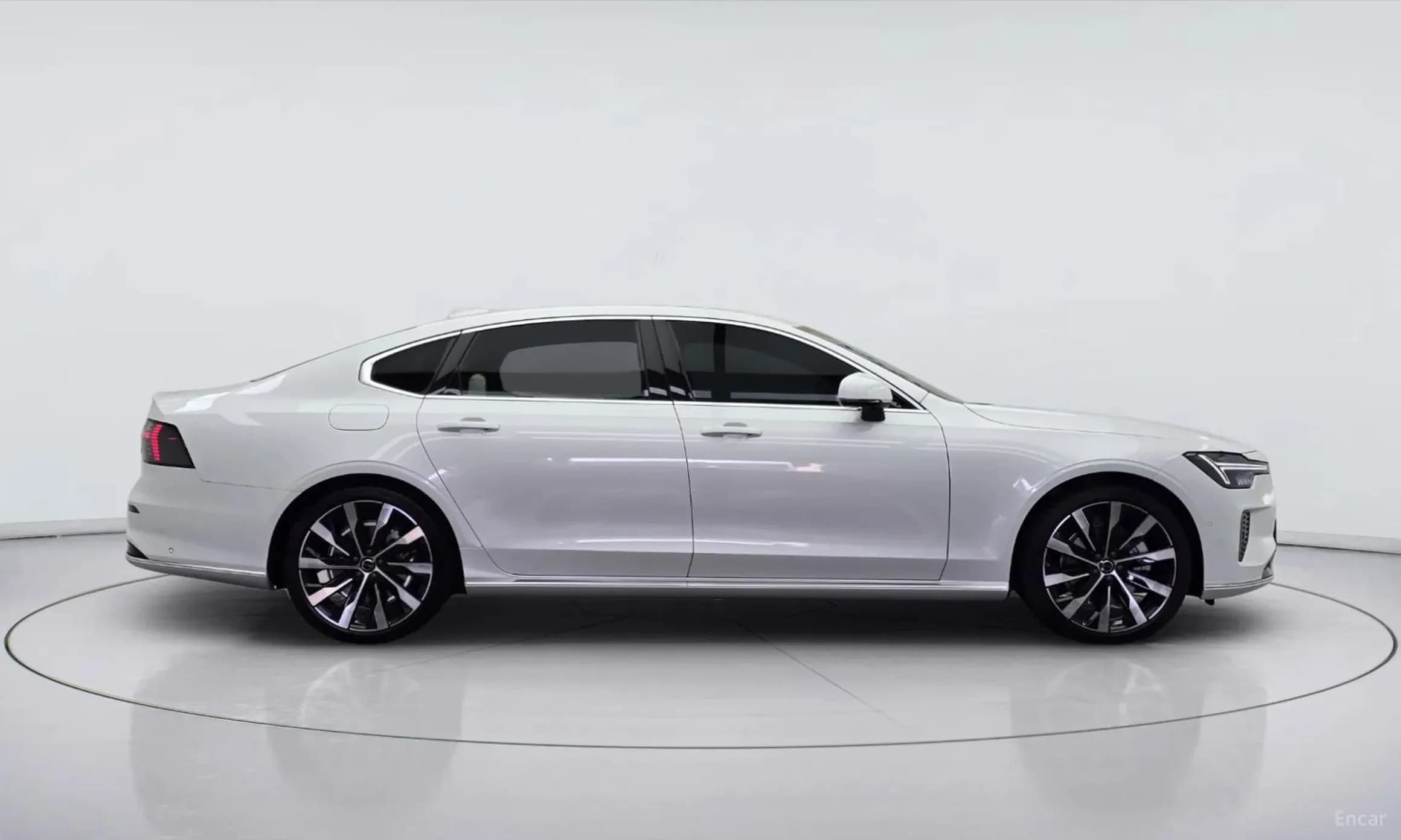S90
