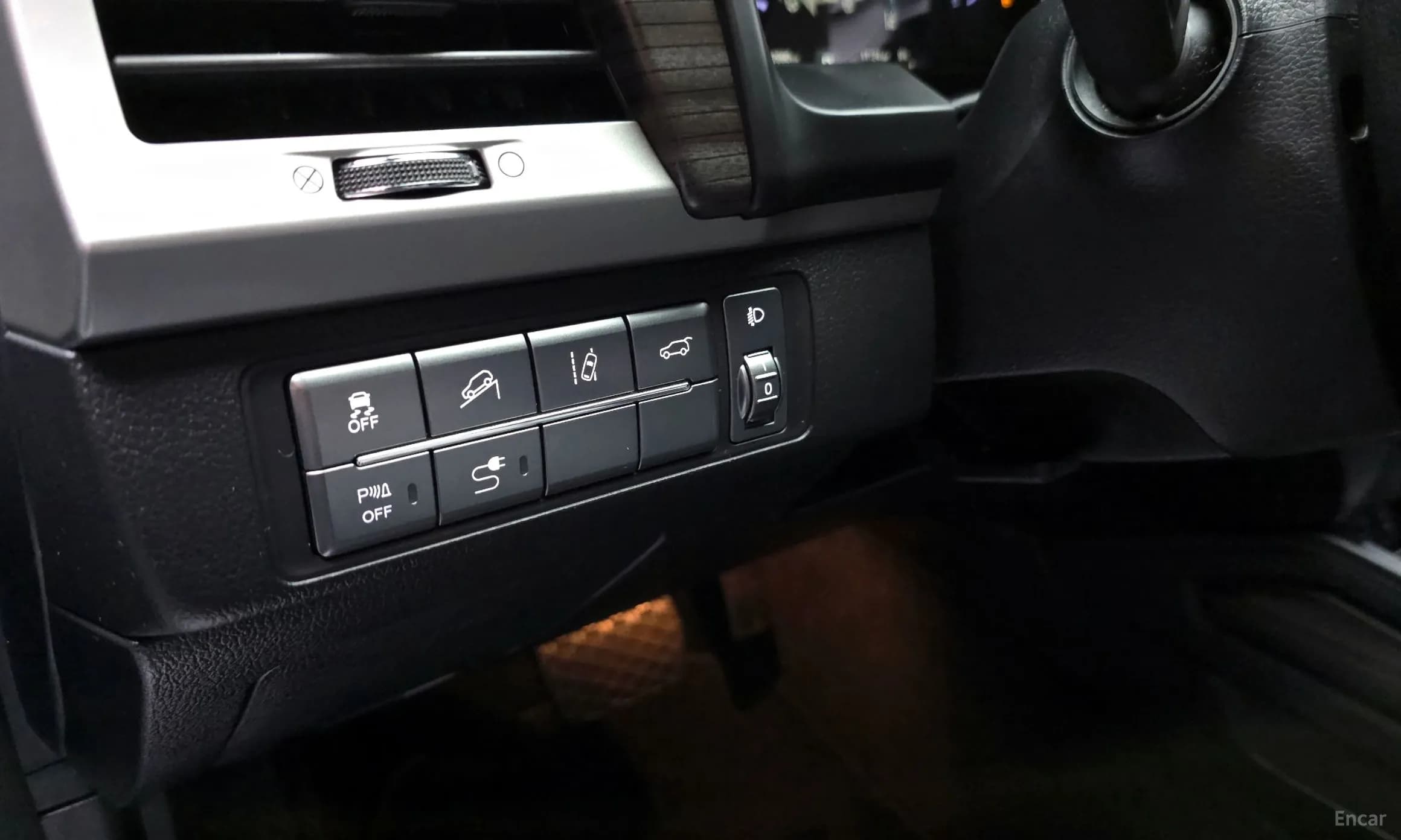 G4 Rexton