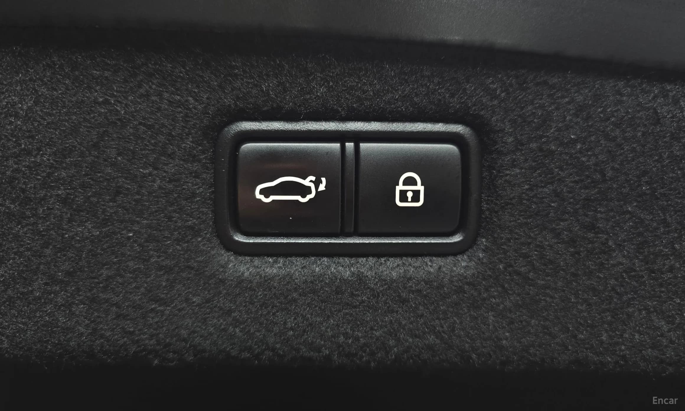 G90