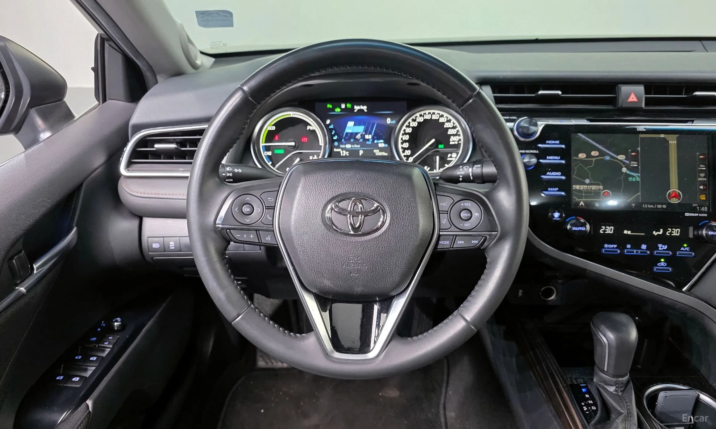 Camry (XV70)