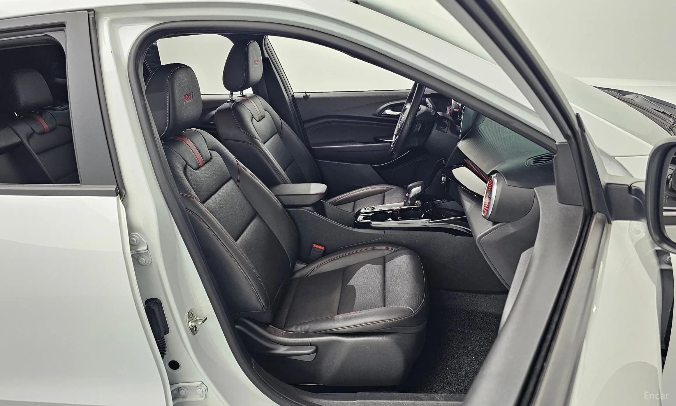 Trax Crossover