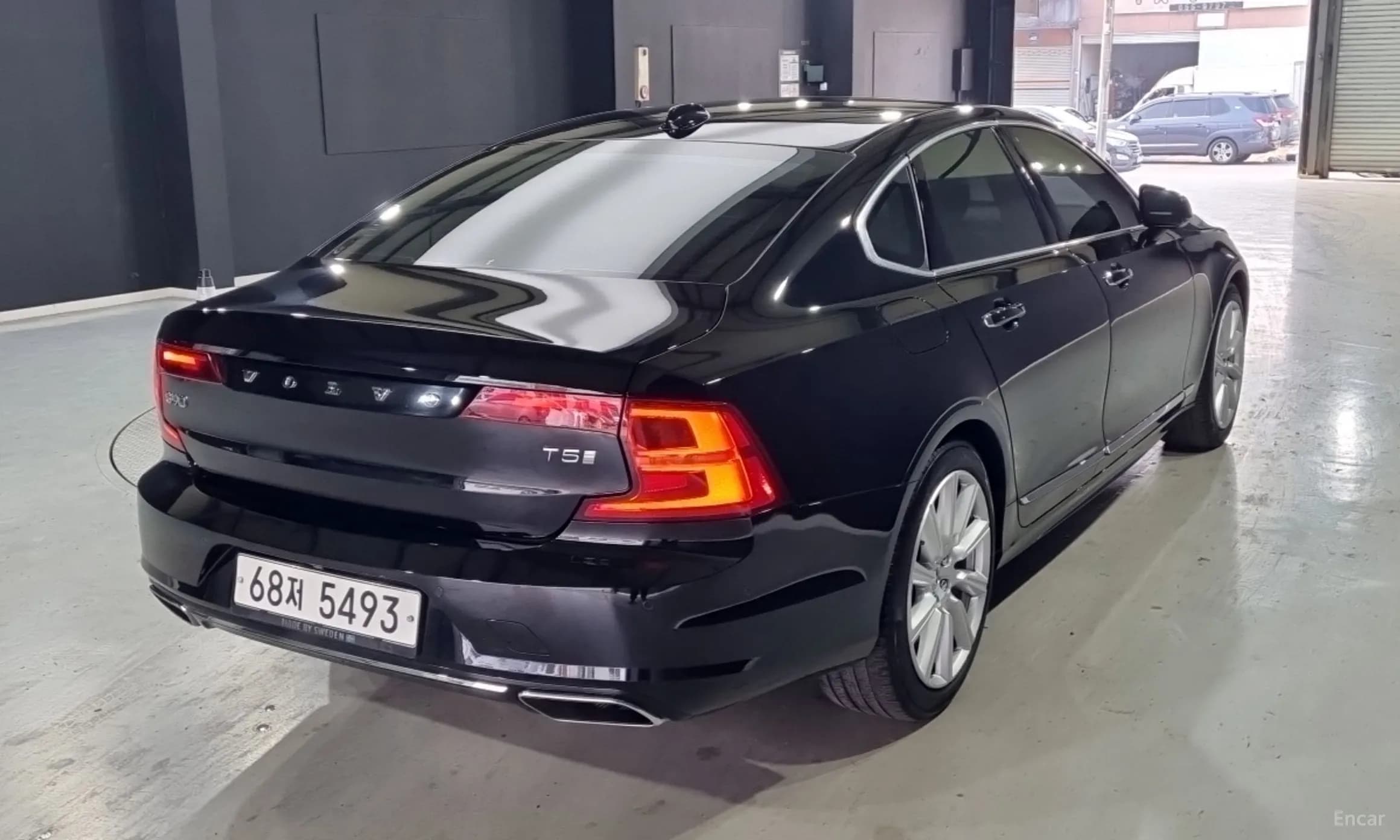 S90