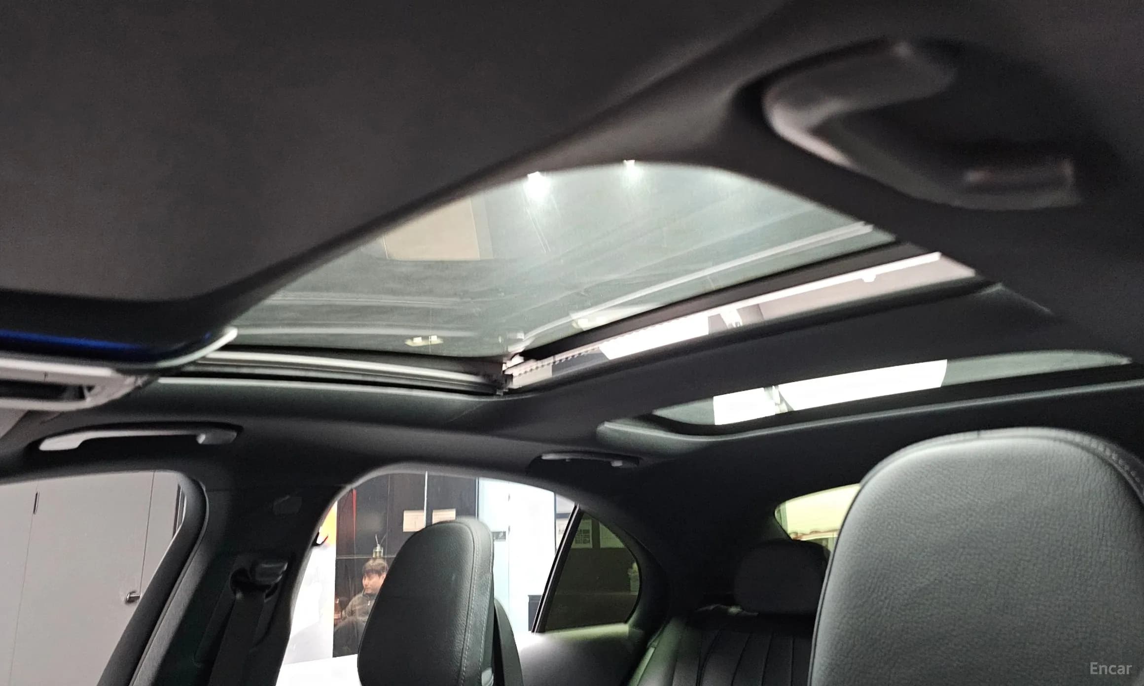 E-Class W214