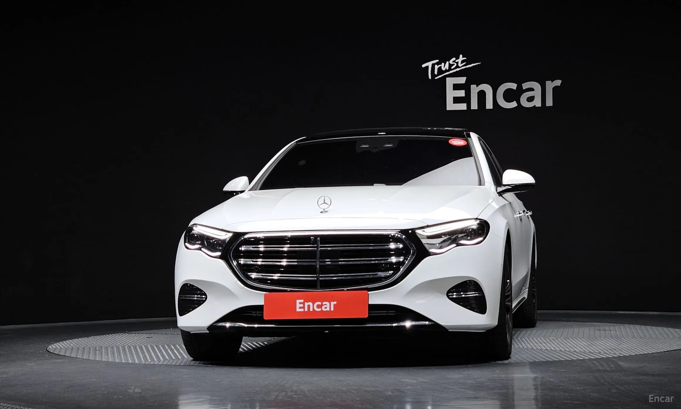 E-Class W214