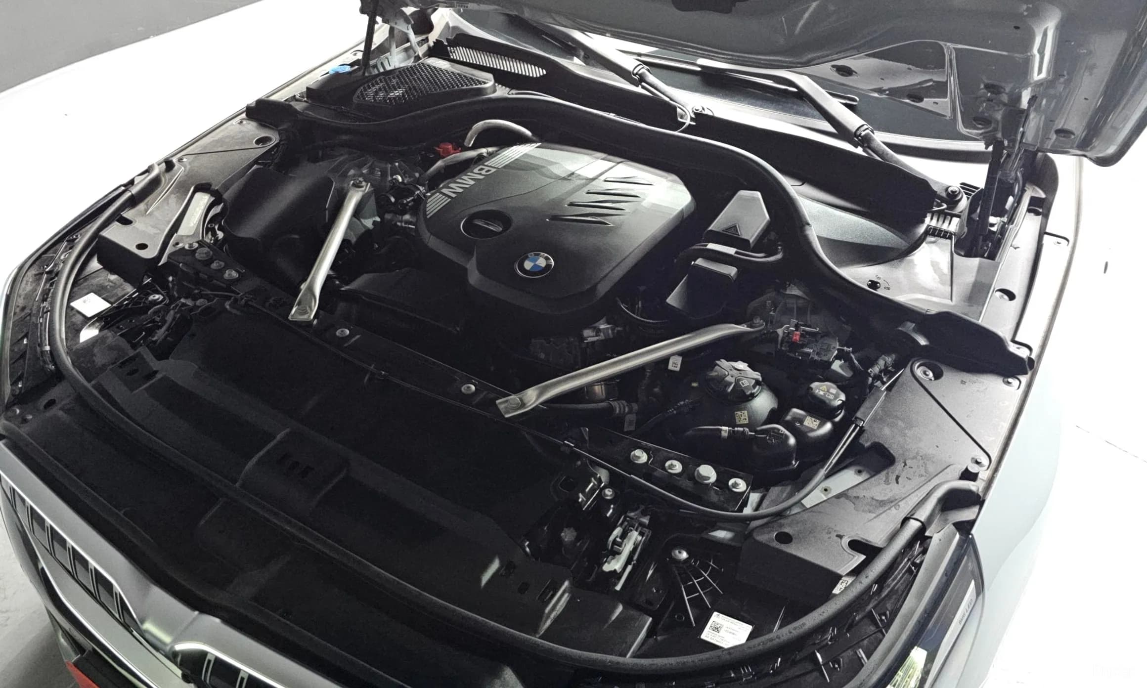 5 Series (G60)