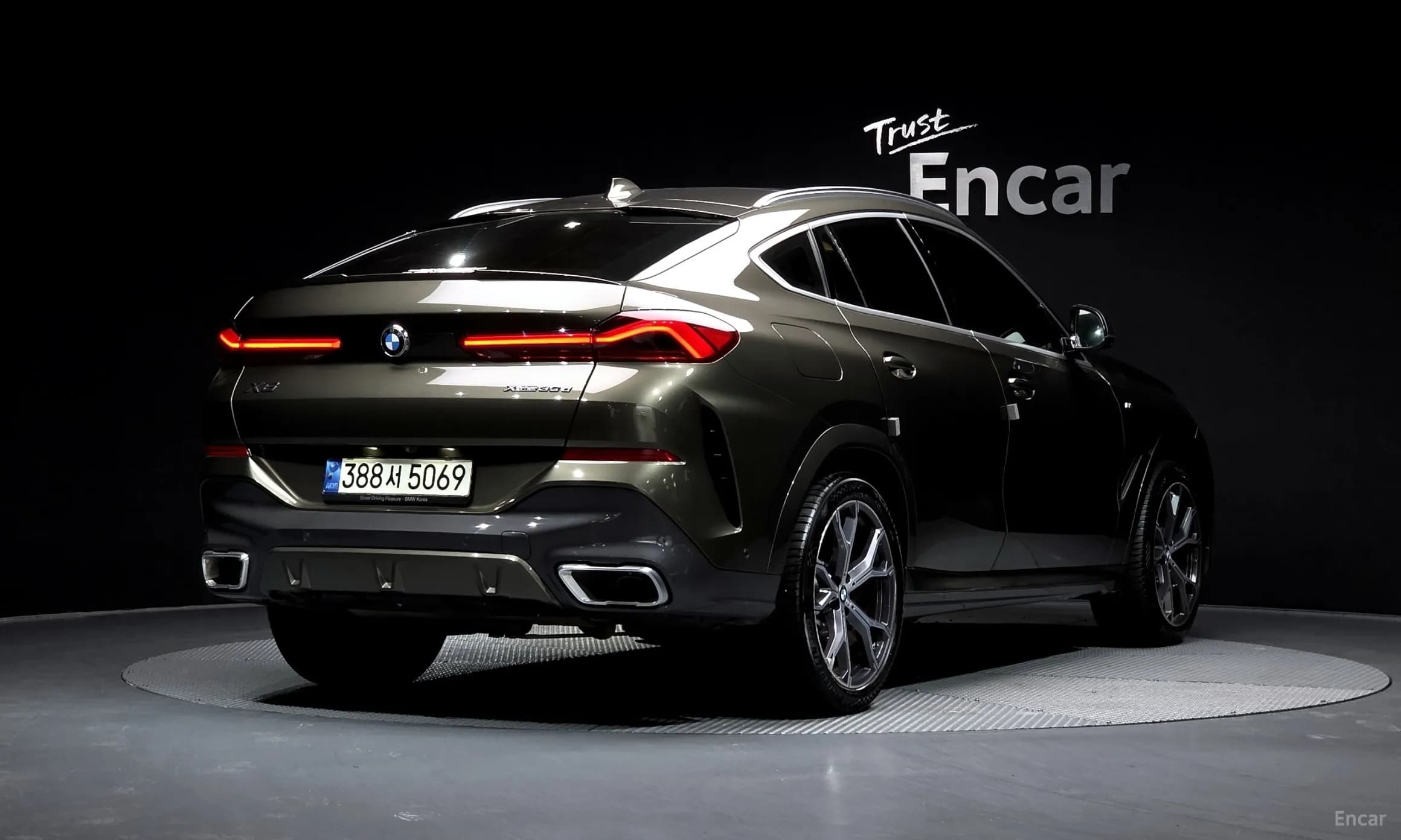 X6 (G06)