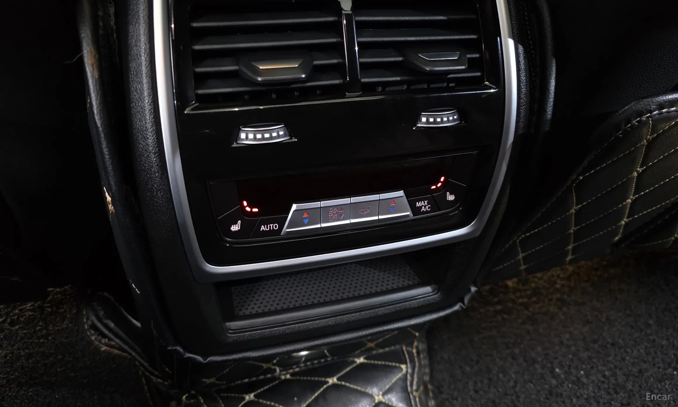 X6 (G06)