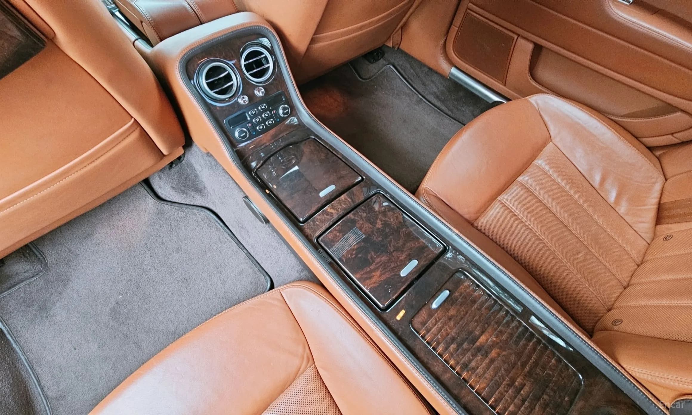 Flying Spur Gen 1