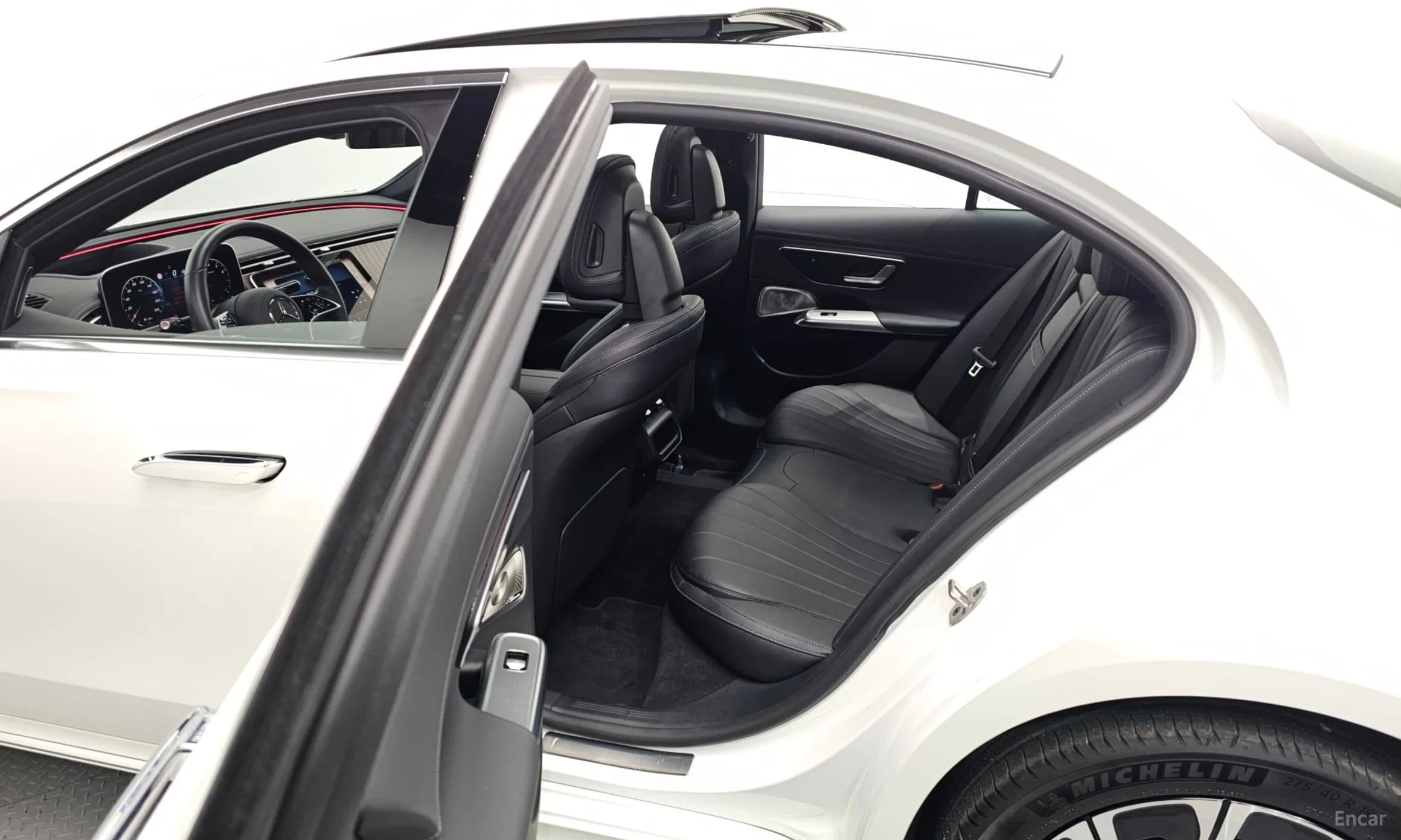 E-Class W214