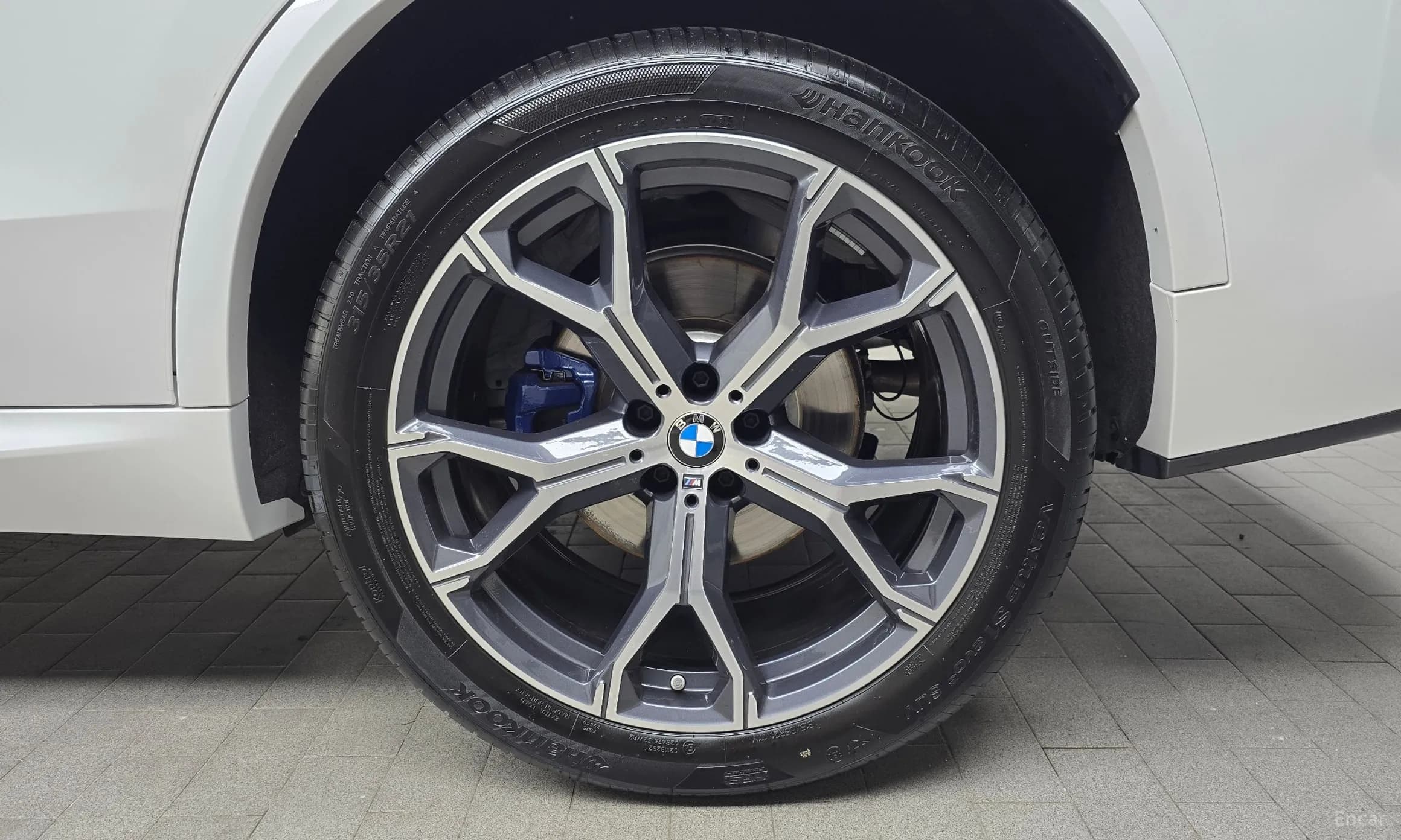 X5 (G05)