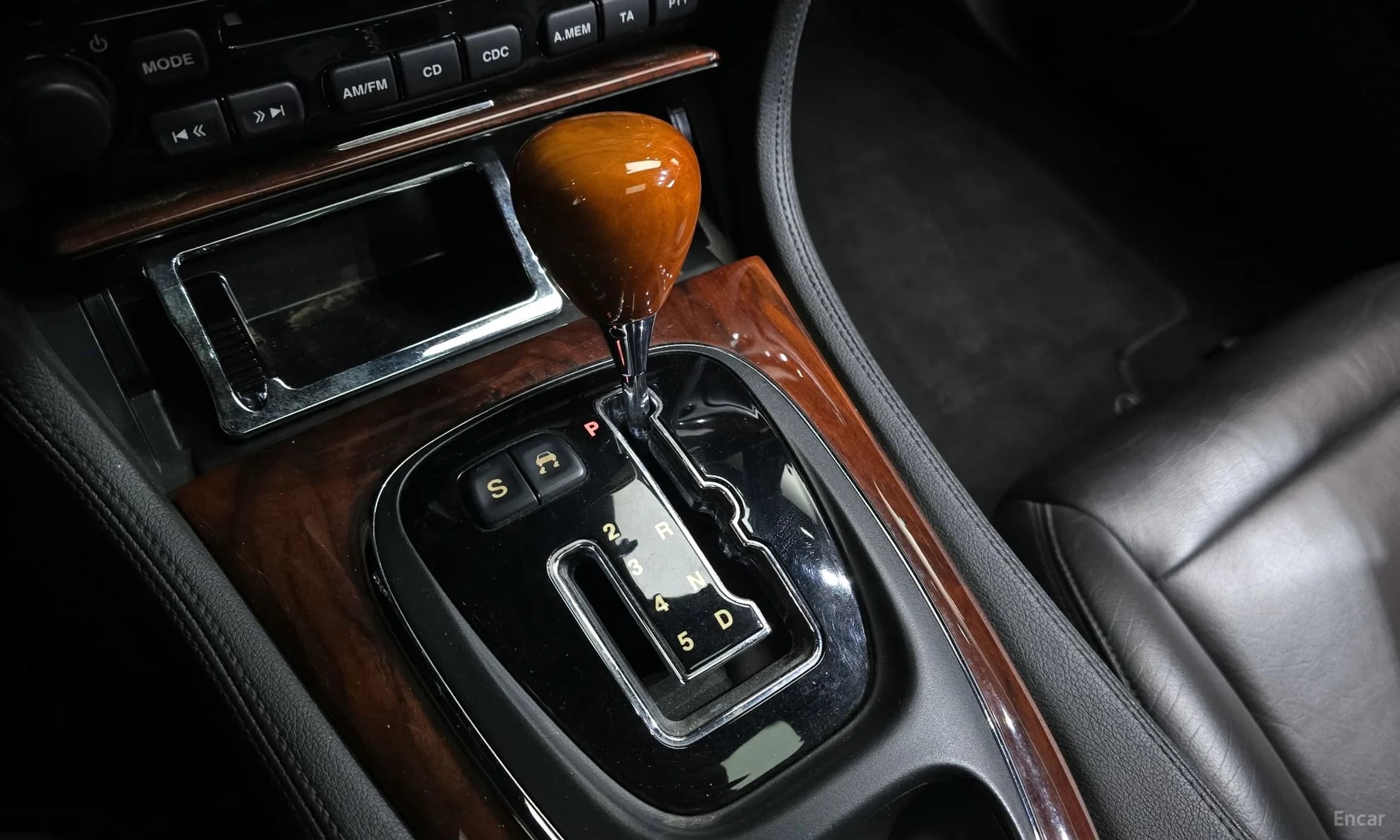 XJ-6