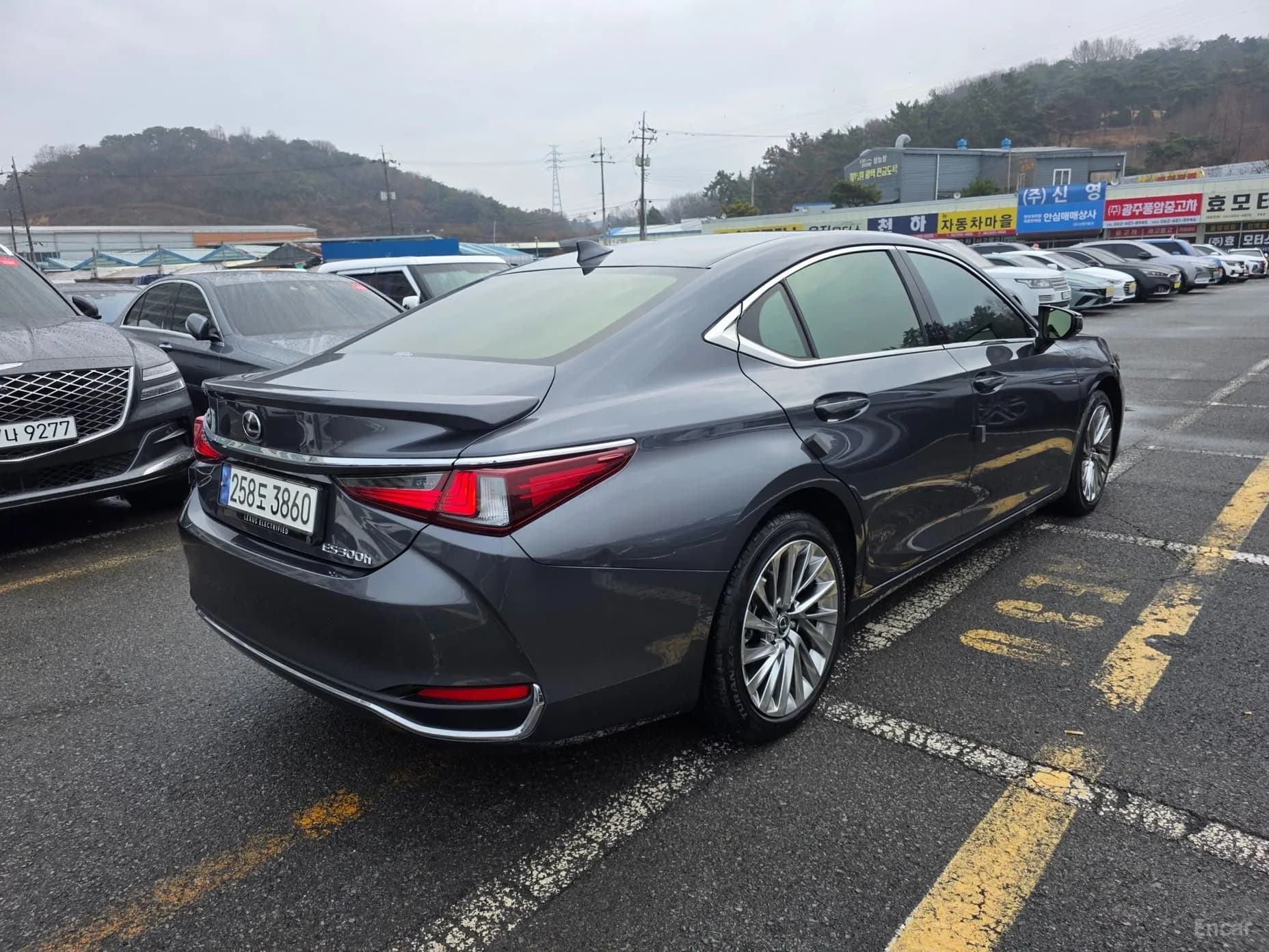 ES300h 7th Generation