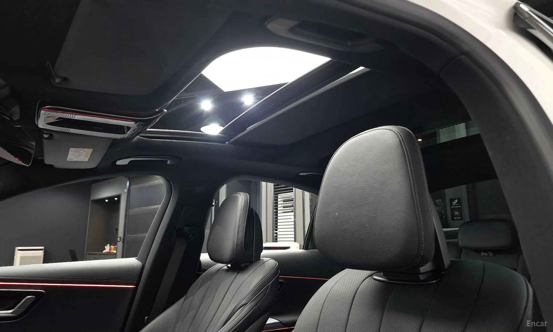E-Class W214
