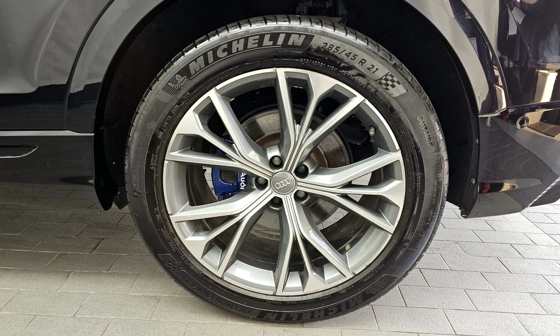 Q8 (4M)
