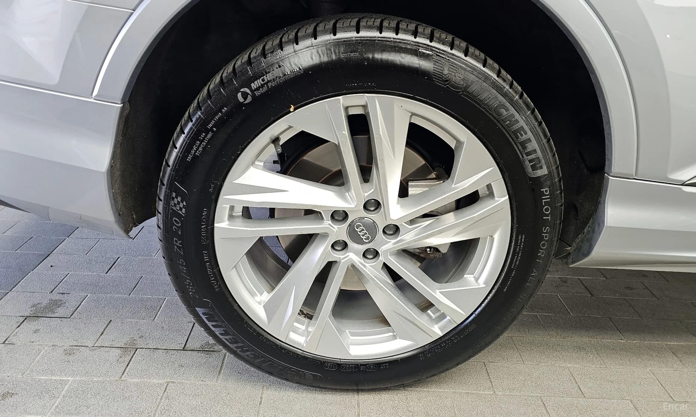 Q7 (4M)