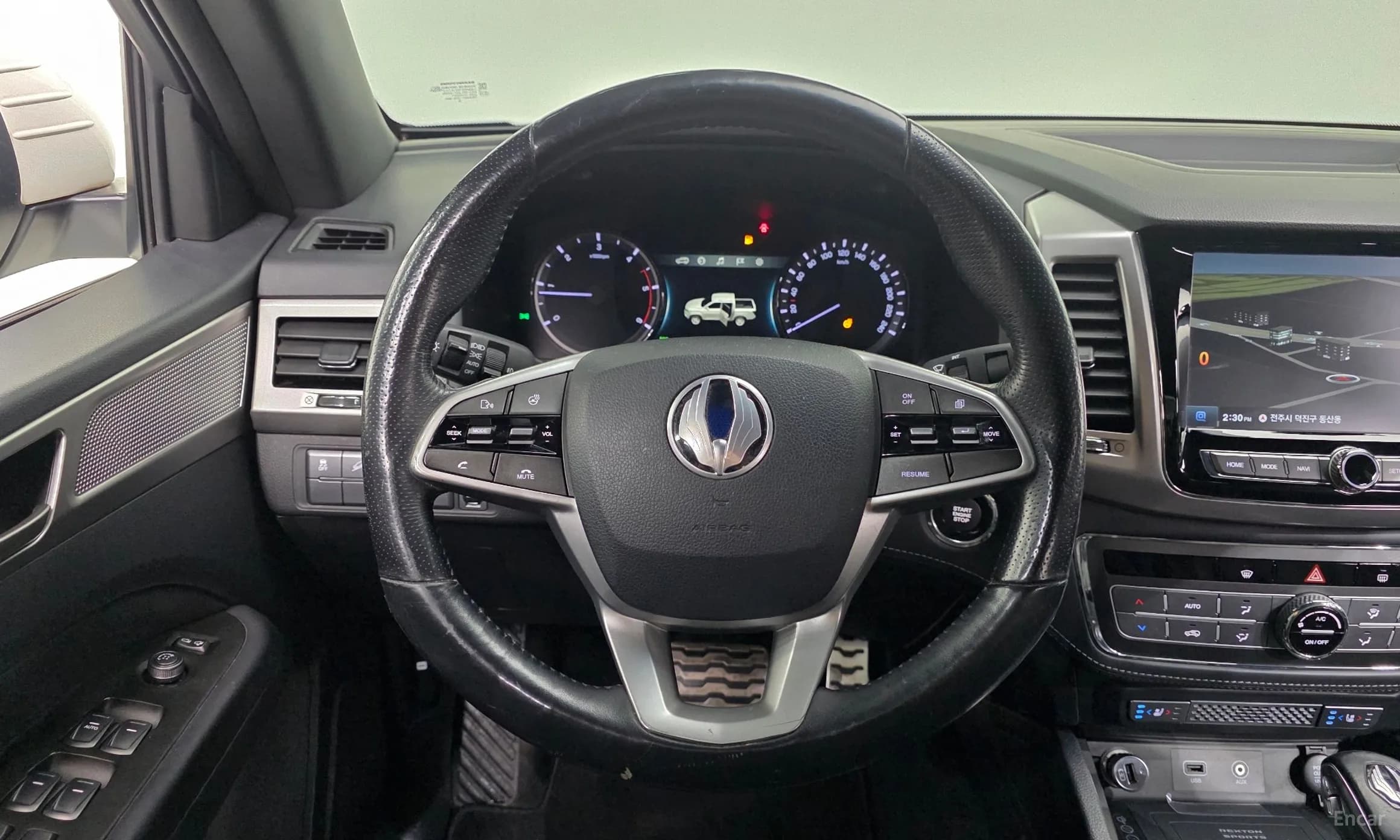 Rexton Sports Khan