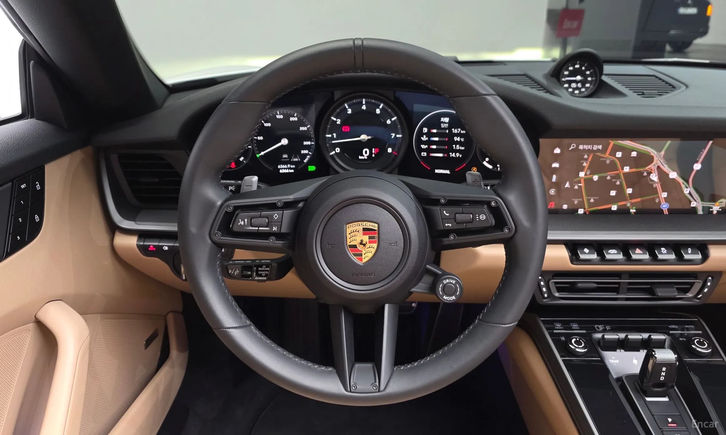 911 (992)