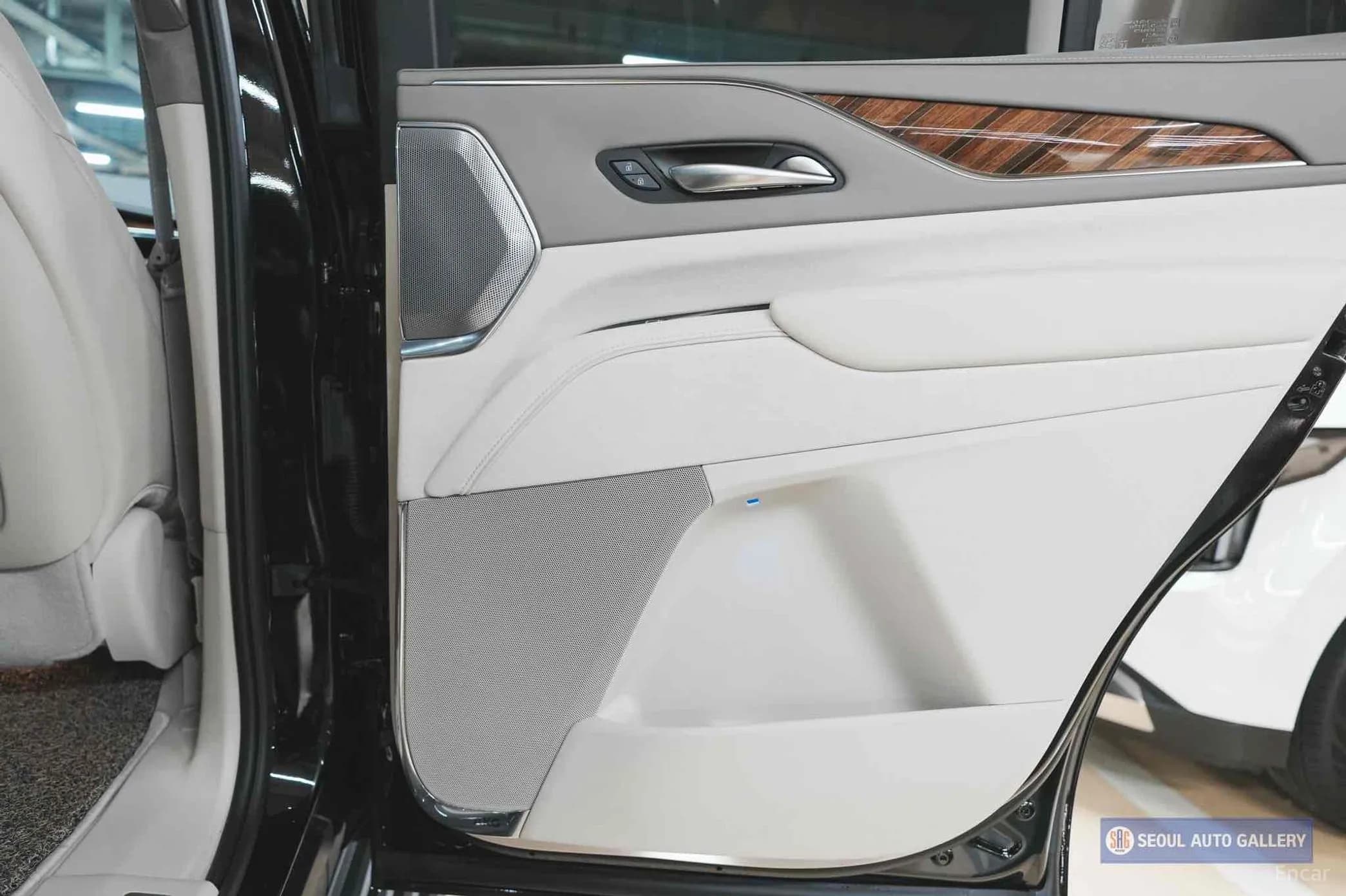 Escalade 5th Generation