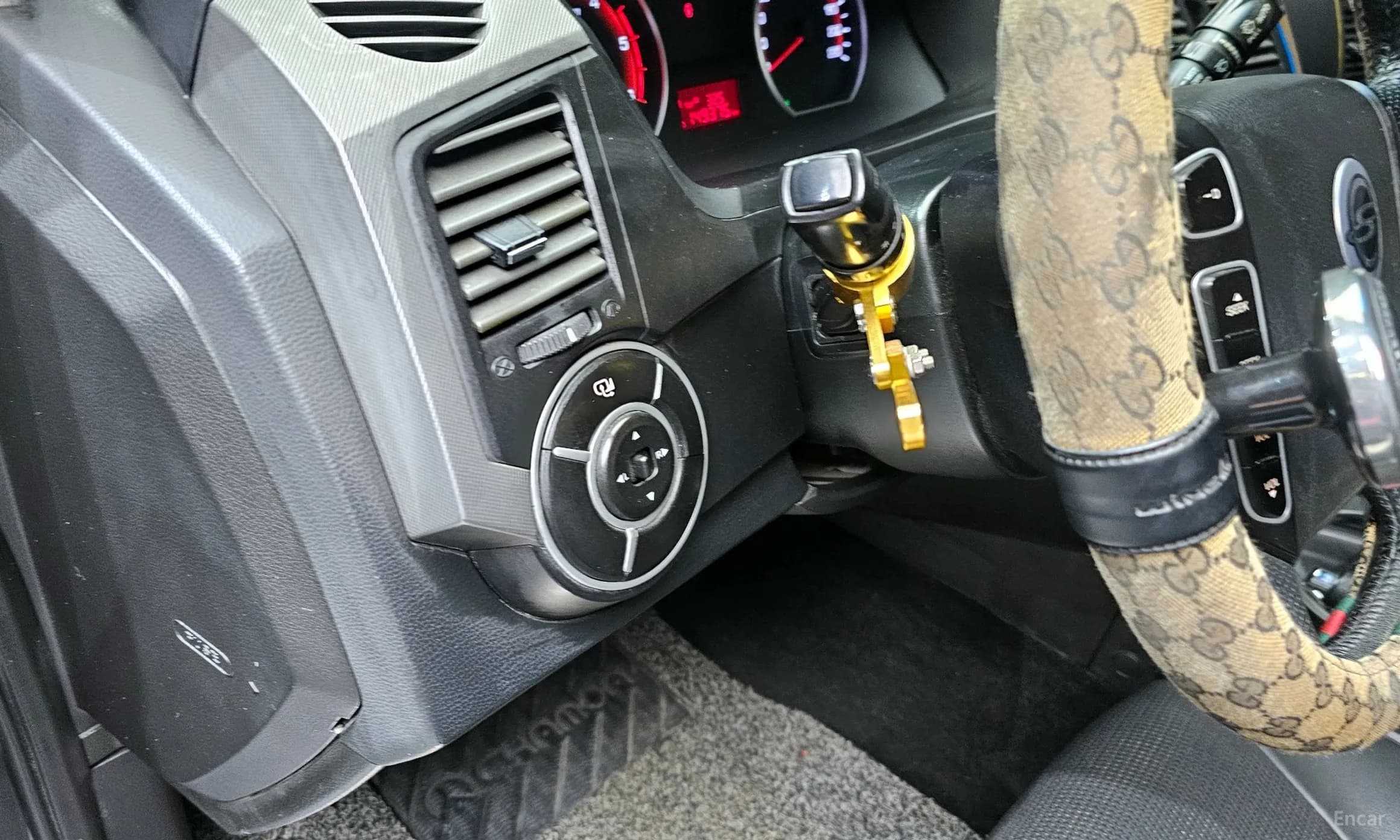Korando Sports