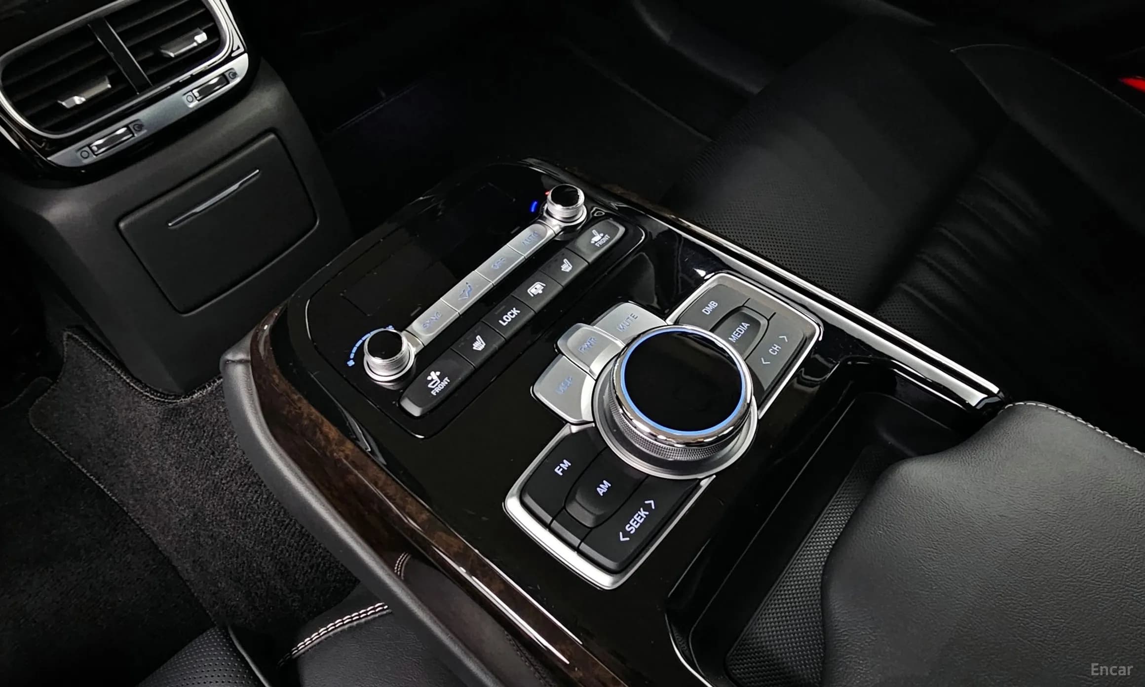 G90