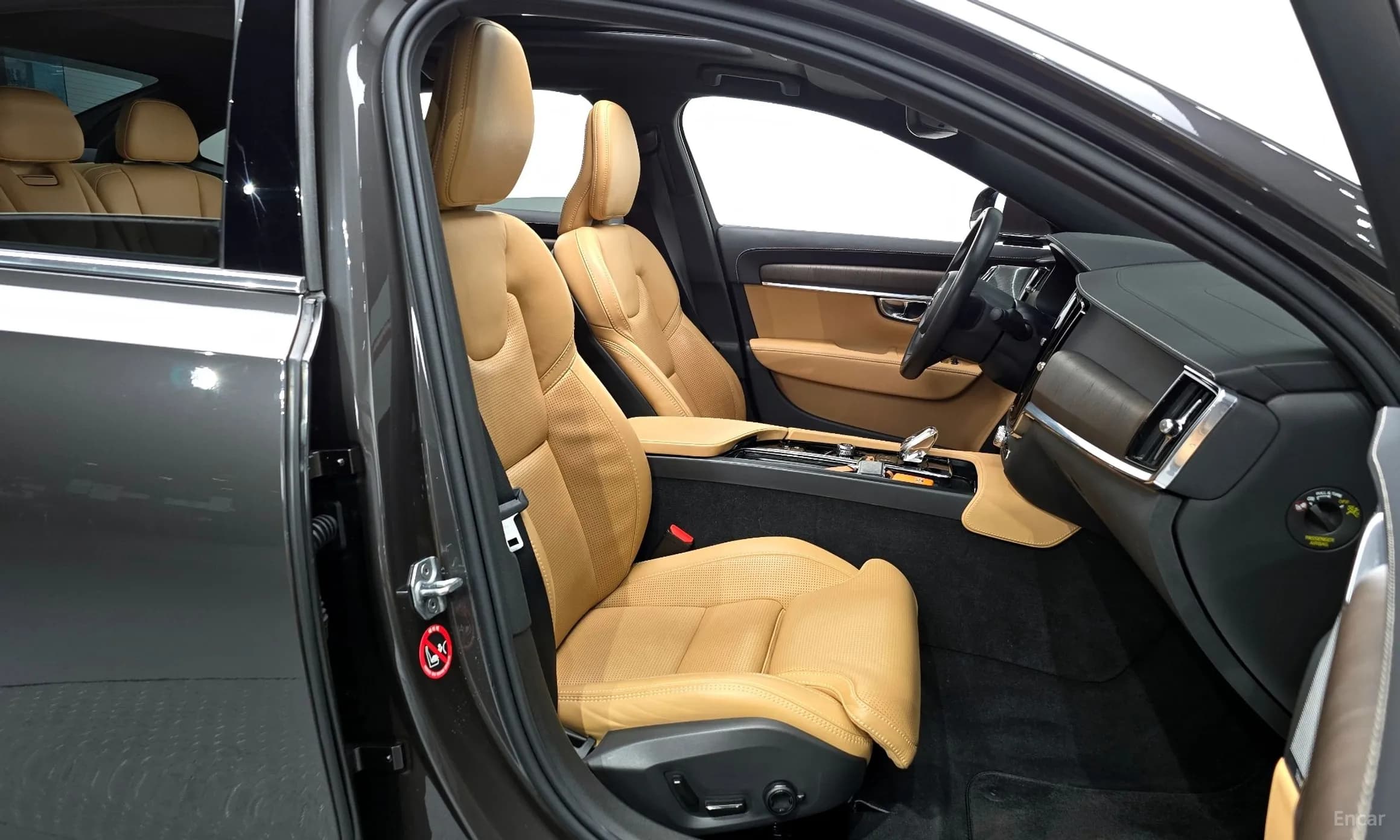 S90