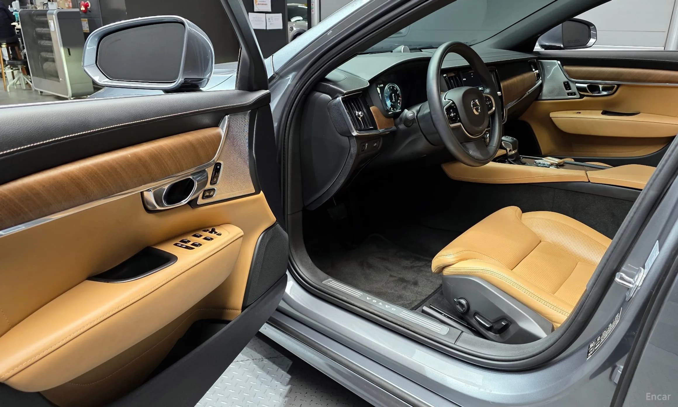 S90