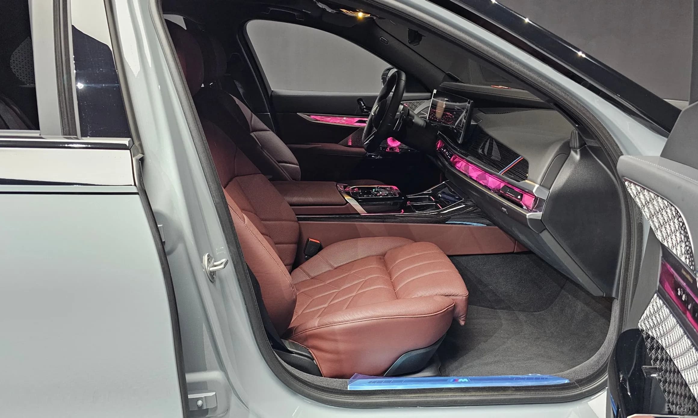 7 Series (G70)