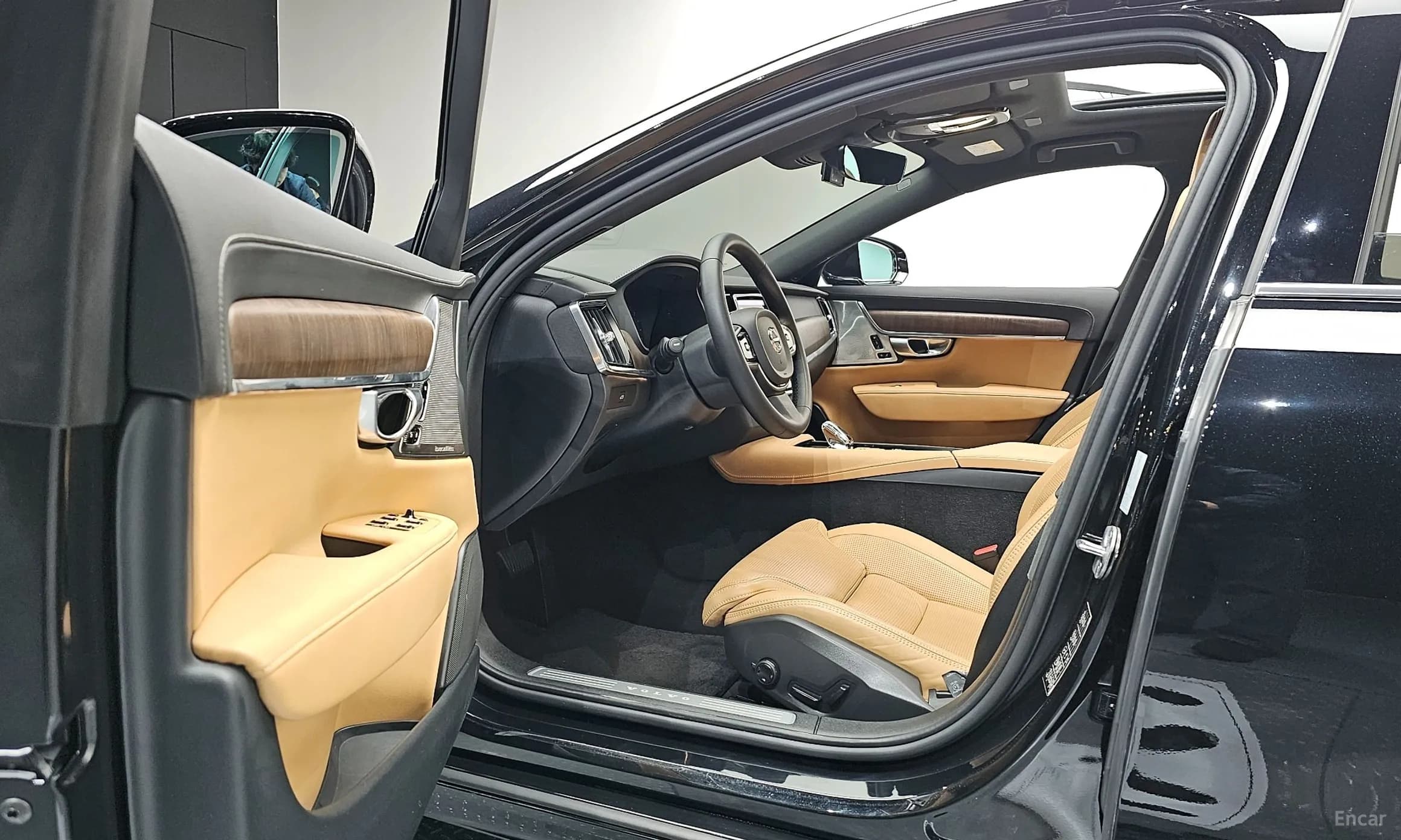 S90