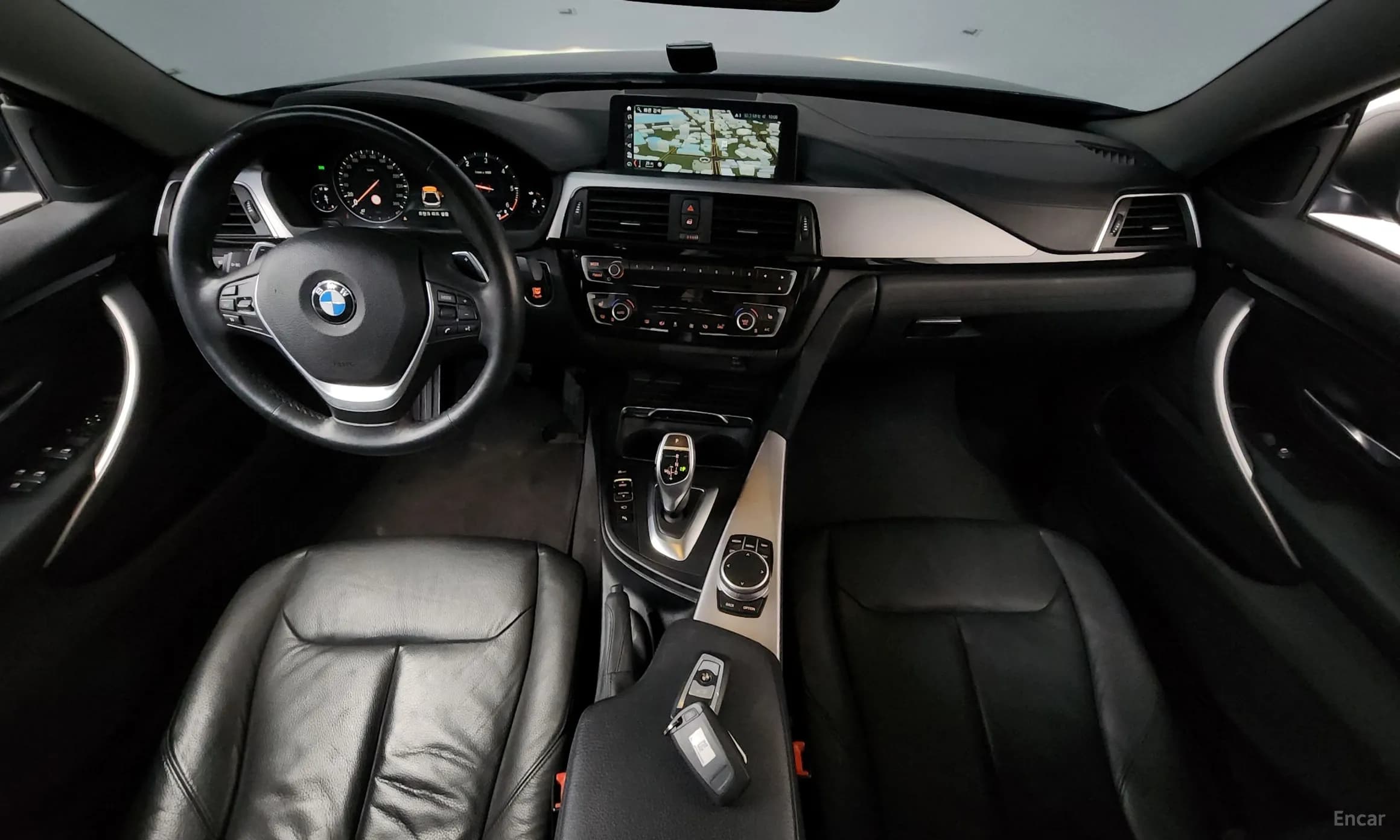Series 4 (F32)