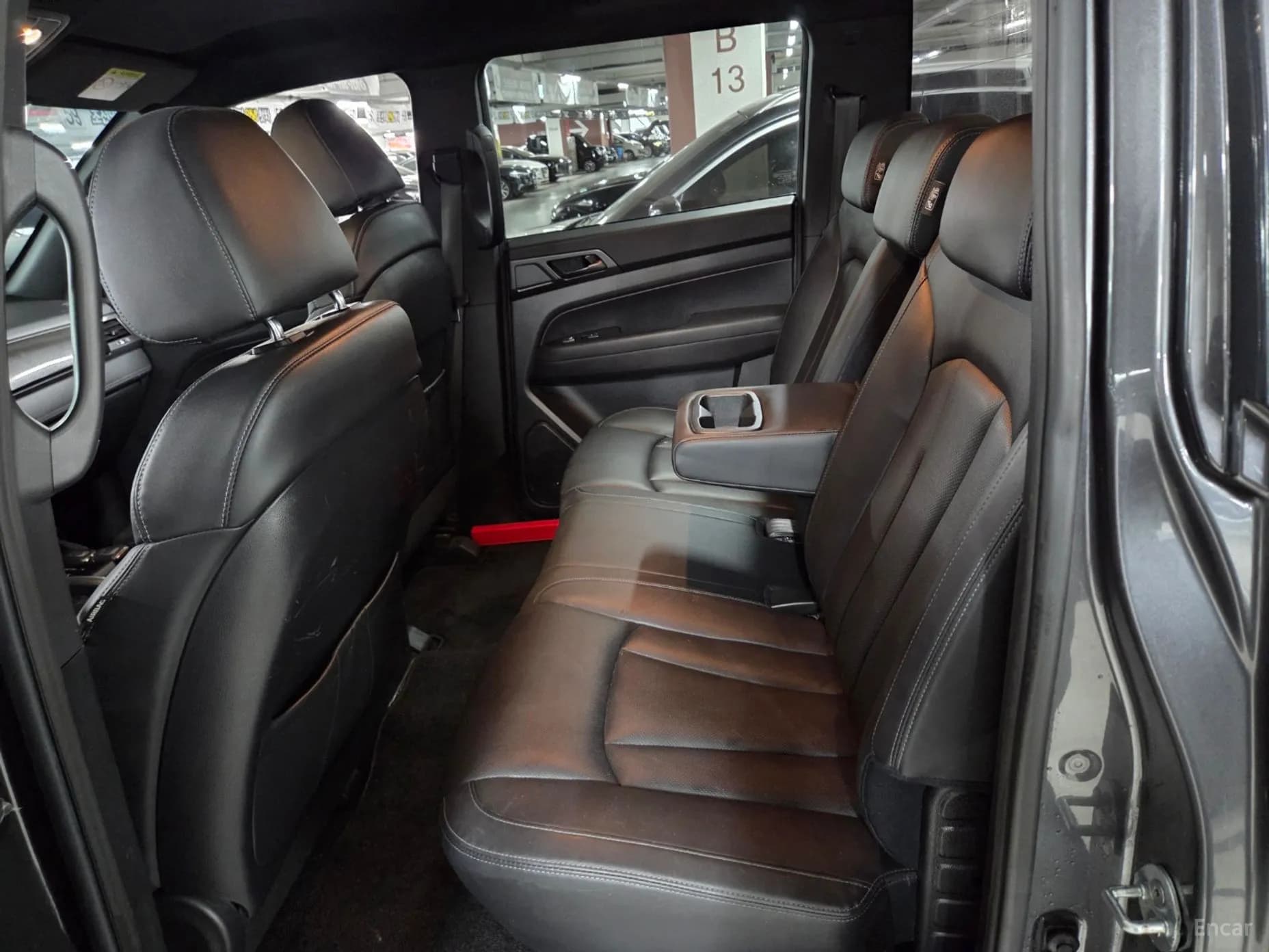 Rexton Sports Khan