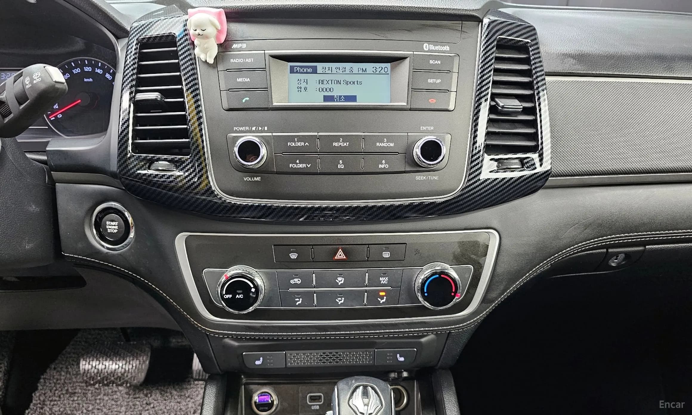 Rexton Sports Khan