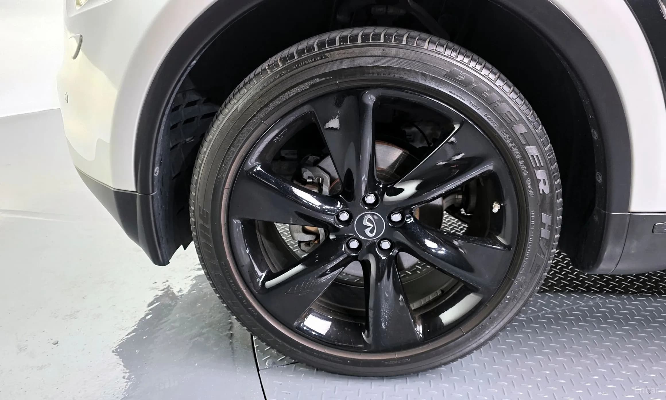 QX70