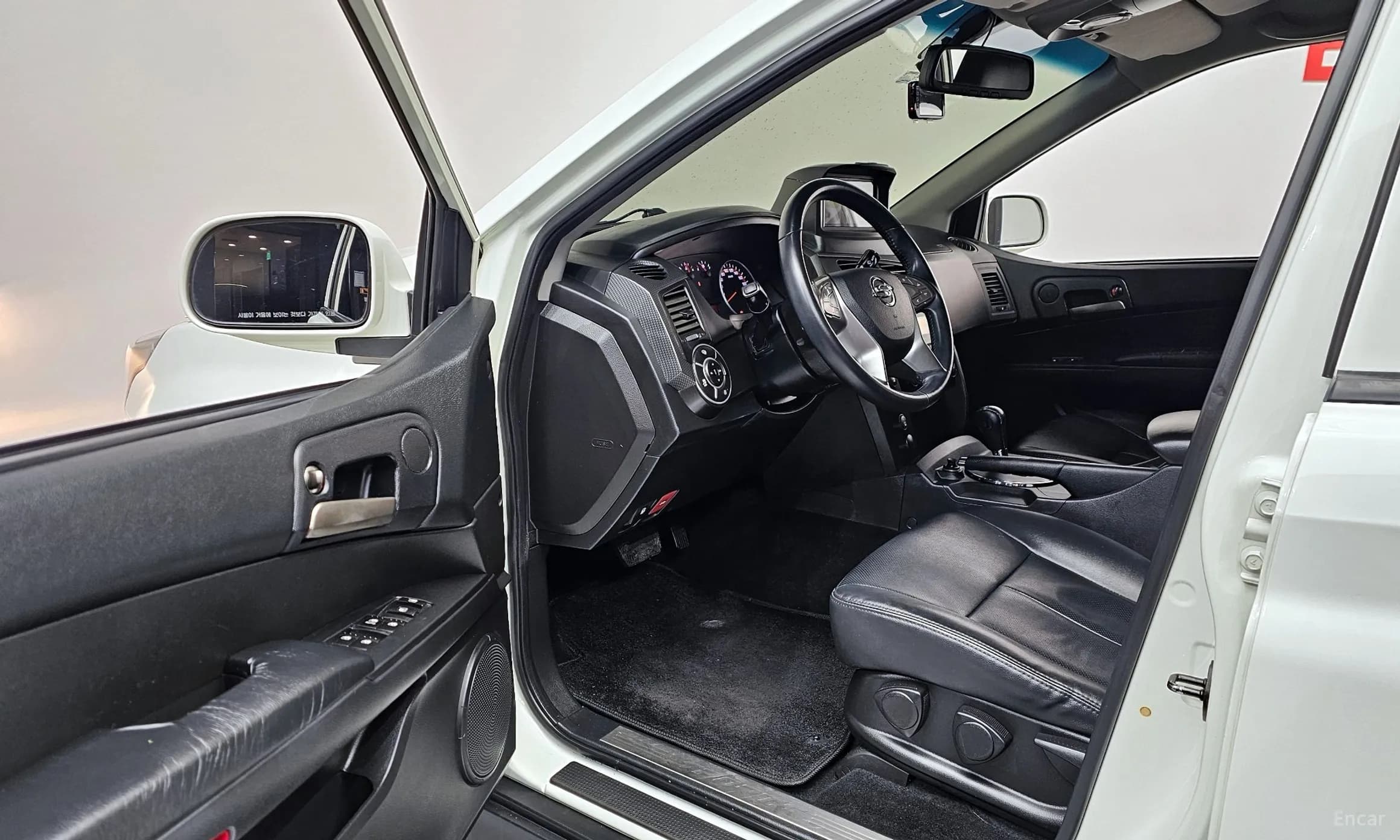 Korando Sports
