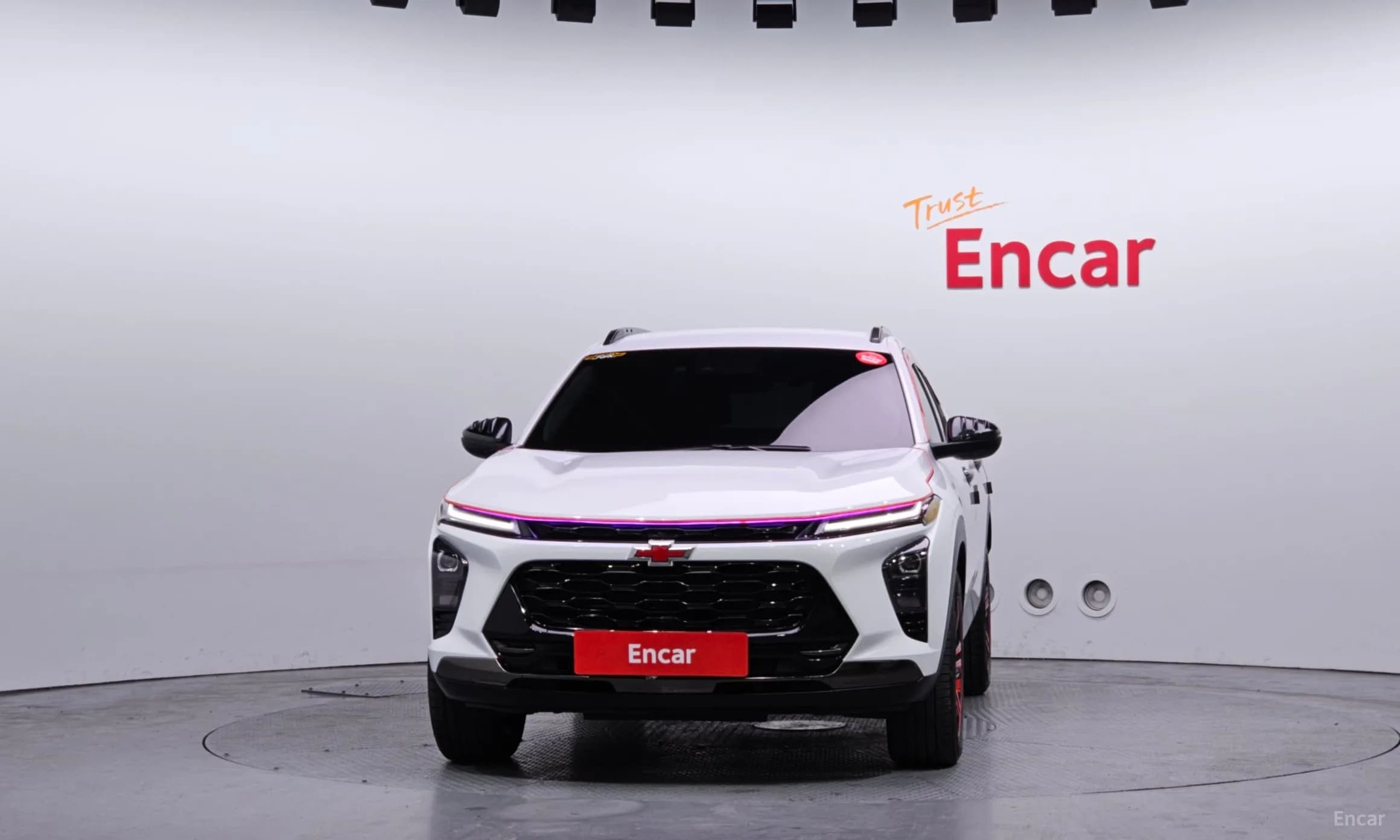 Trax Crossover